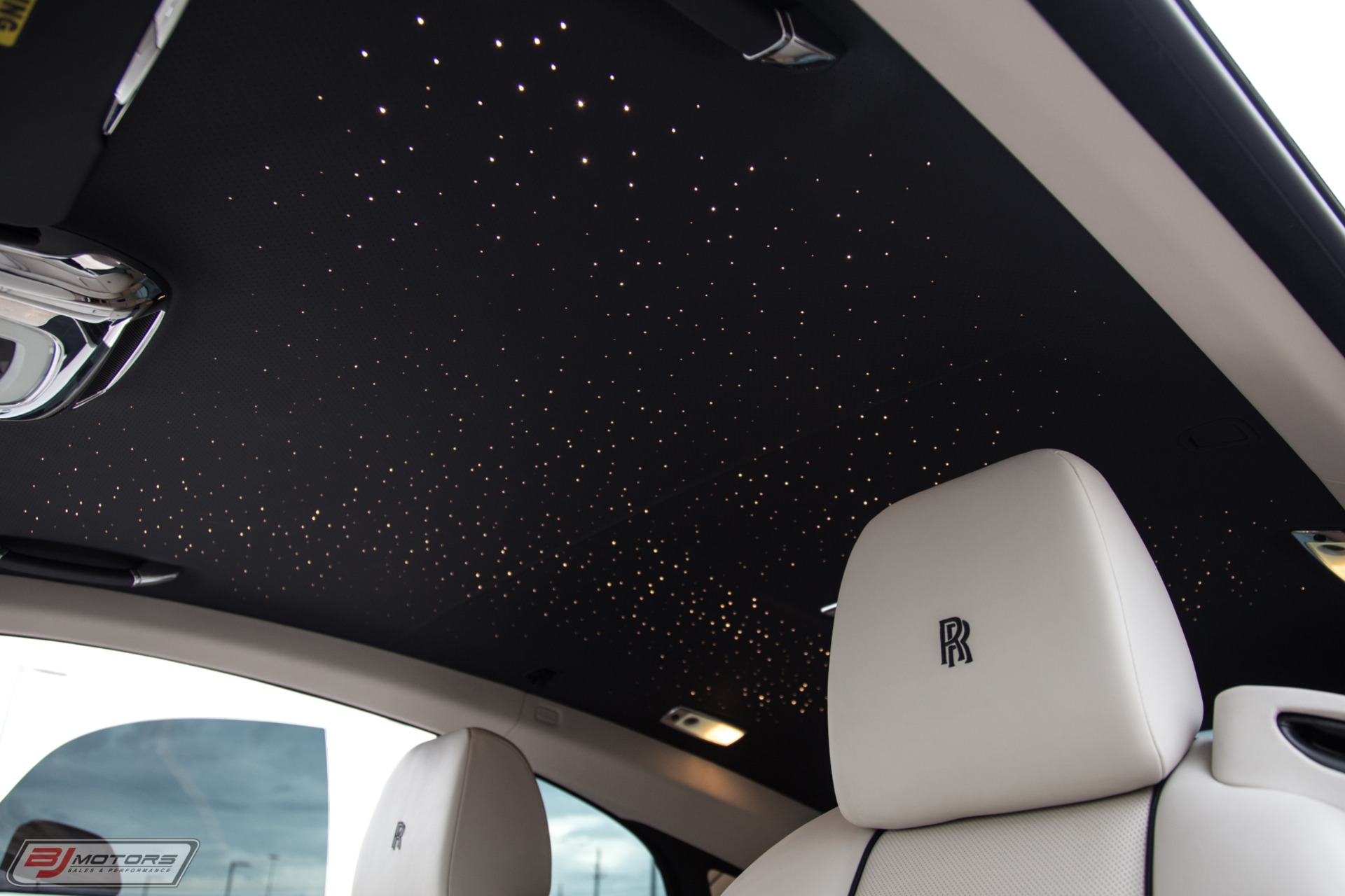 Used-2016-Rolls-Royce-Wraith-Starlight-Headliner