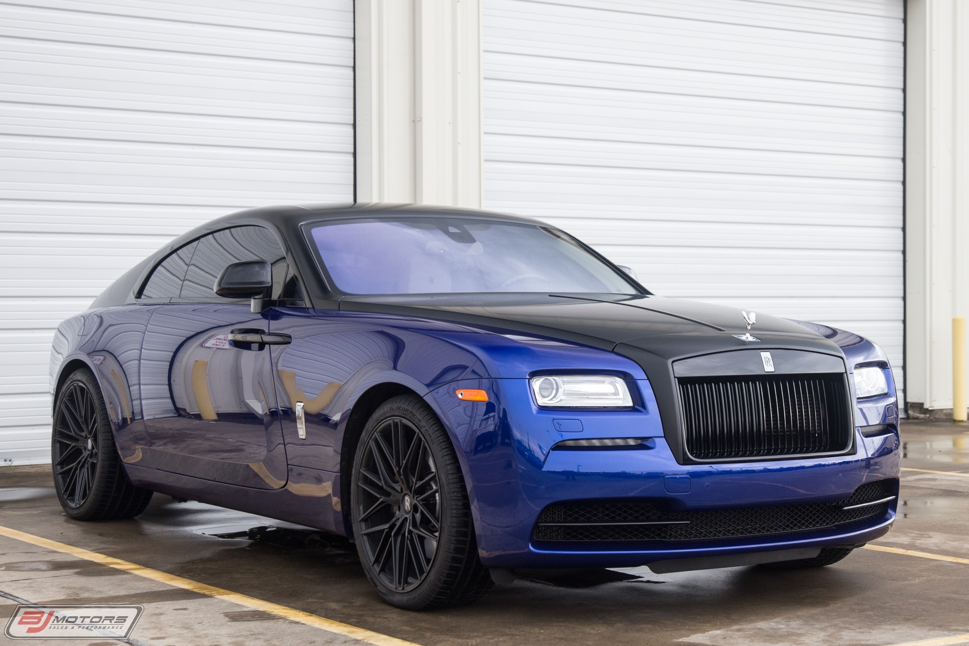 Used-2016-Rolls-Royce-Wraith-Starlight-Headliner