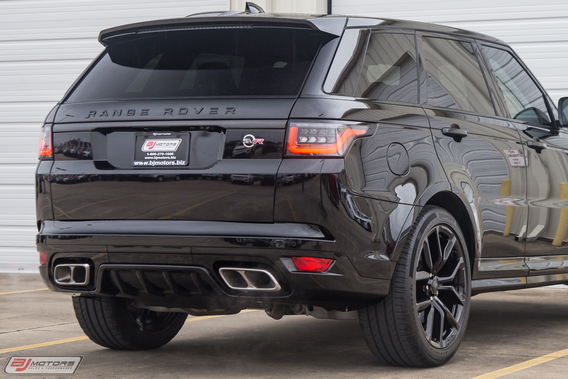 Used-2018-Land-Rover-Range-Rover-Sport-SVR