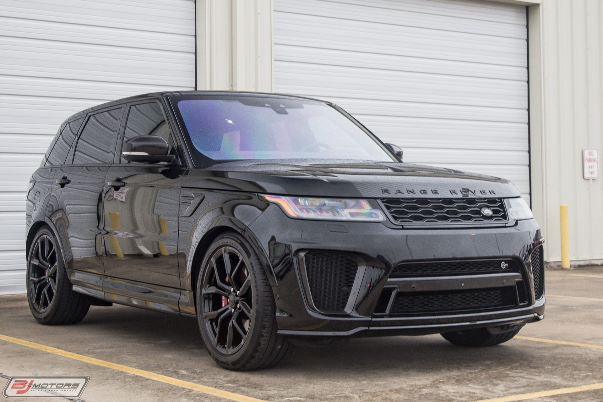 Used-2018-Land-Rover-Range-Rover-Sport-SVR