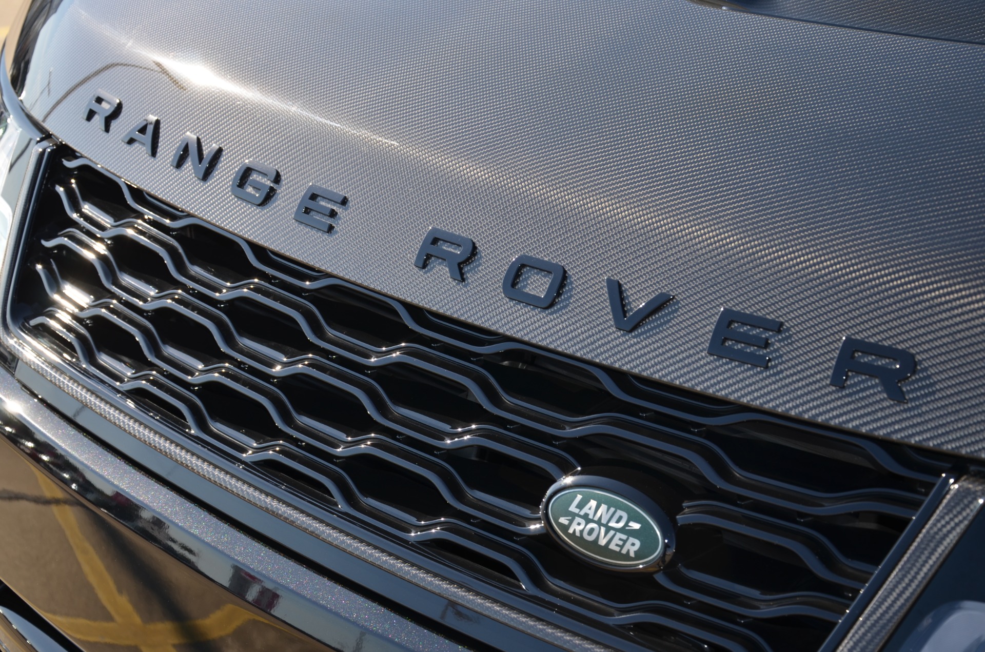 Used-2018-Land-Rover-Range-Rover-Sport-SVR