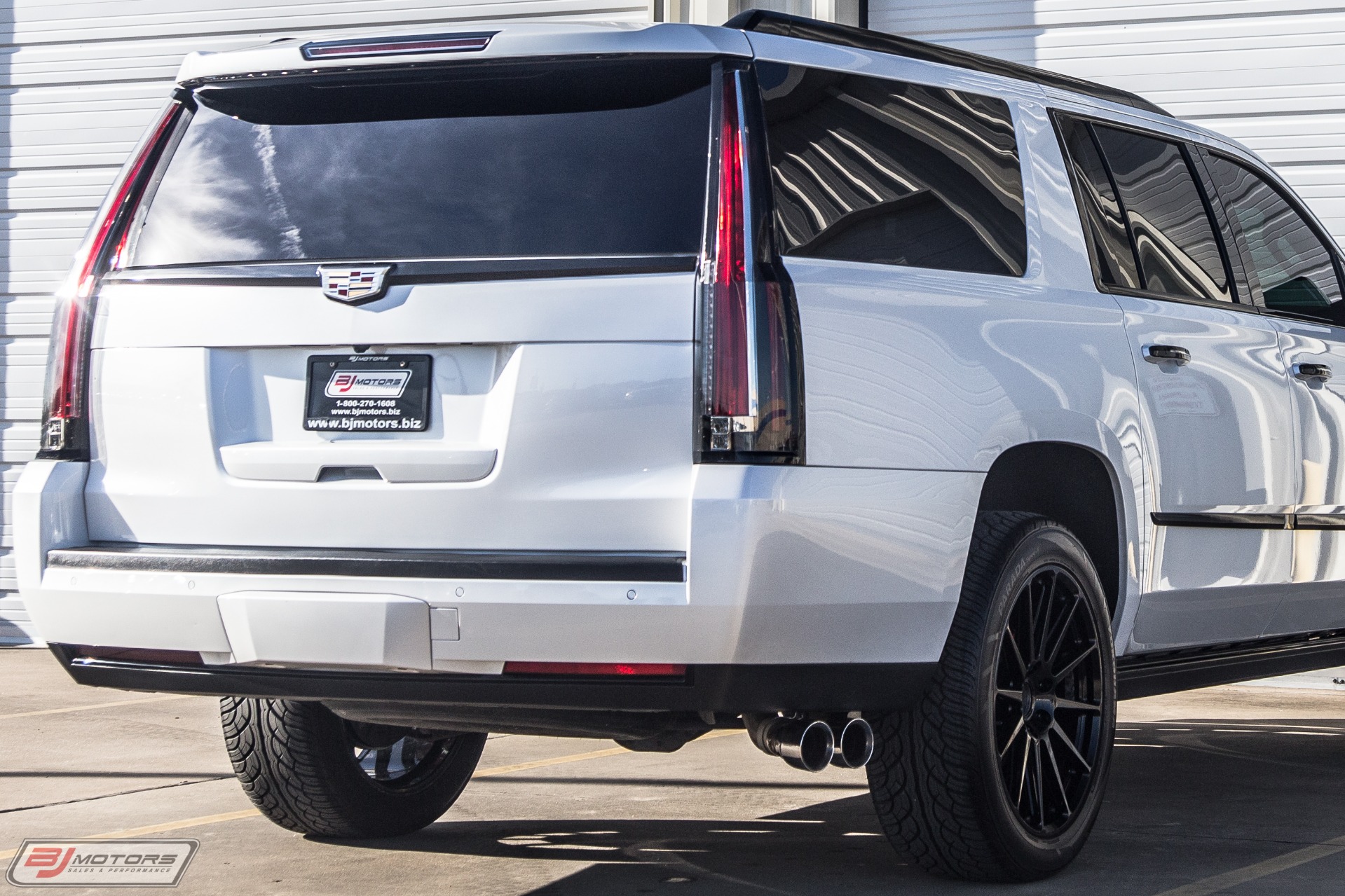 Used-2016-Cadillac-Escalade-ESV-Platinum-Hennessey-Performance-HPE650-Package