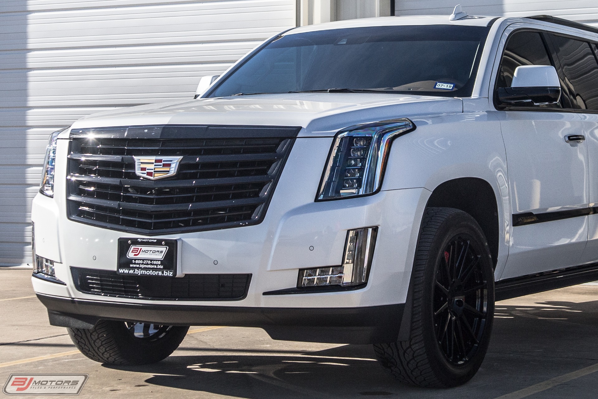 Used-2016-Cadillac-Escalade-ESV-Platinum-Hennessey-Performance-HPE650-Package