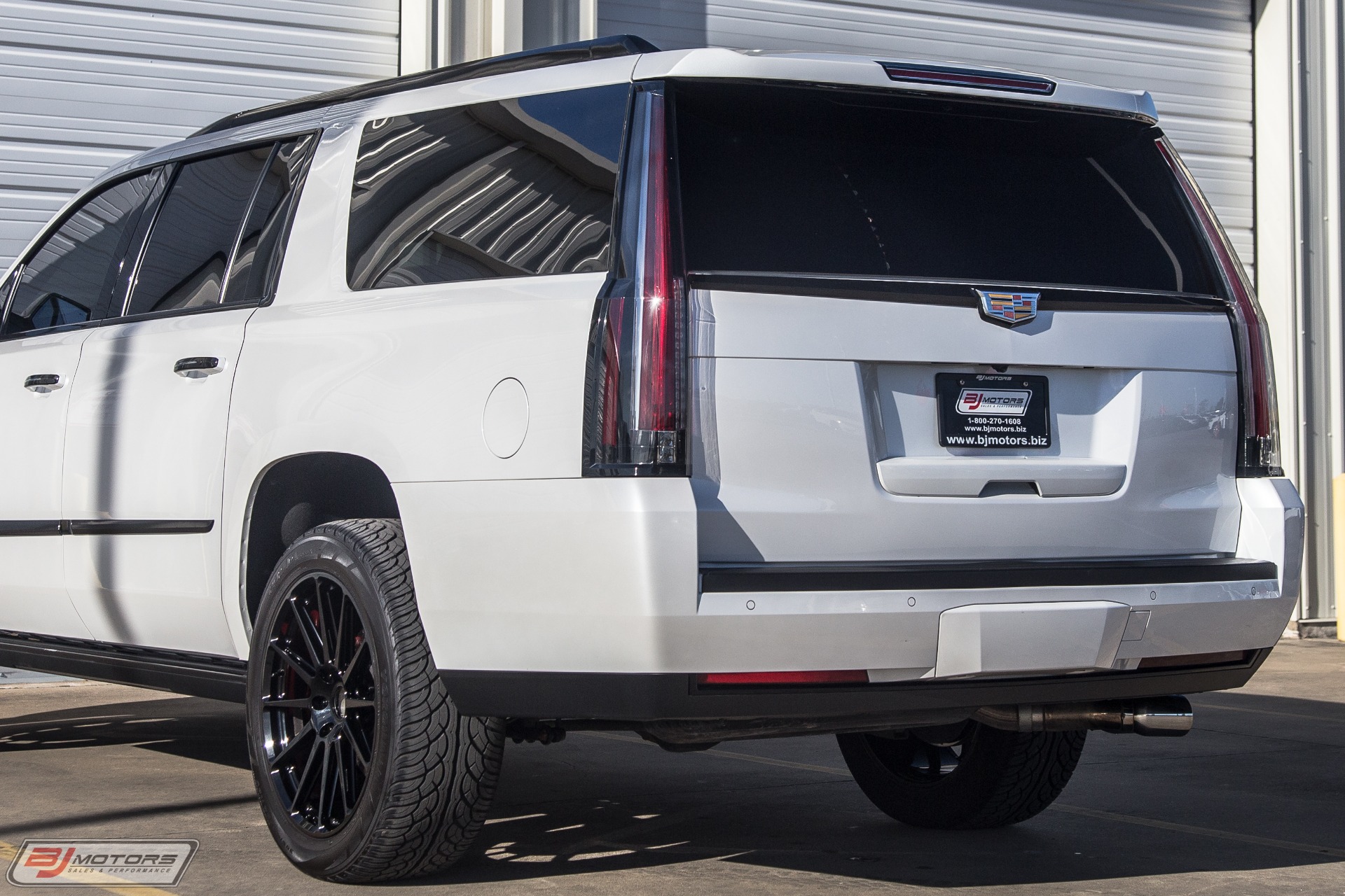 Used-2016-Cadillac-Escalade-ESV-Platinum-Hennessey-Performance-HPE650-Package