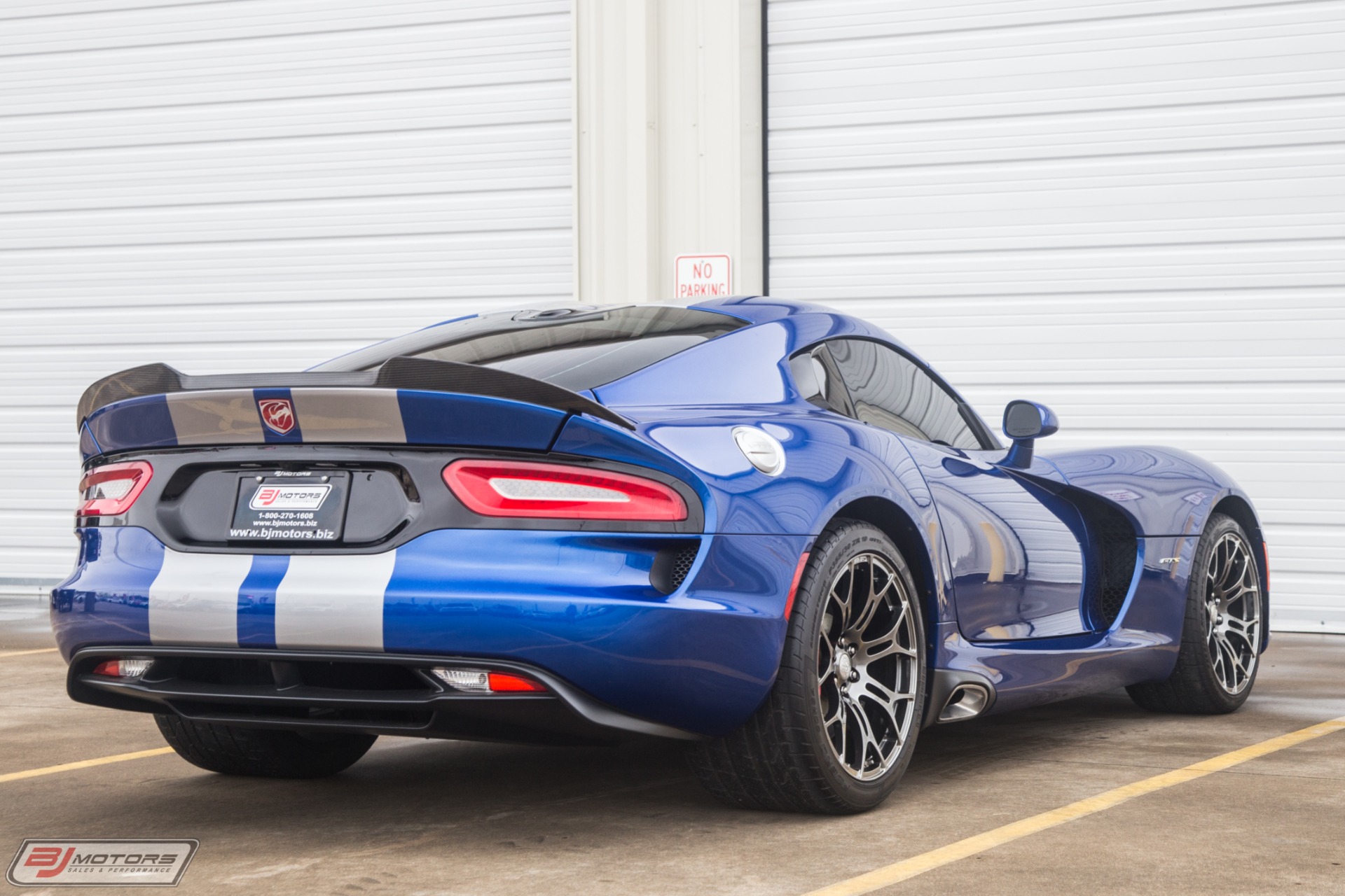 Used-2013-Dodge-SRT-Viper-GTS-Track-Package