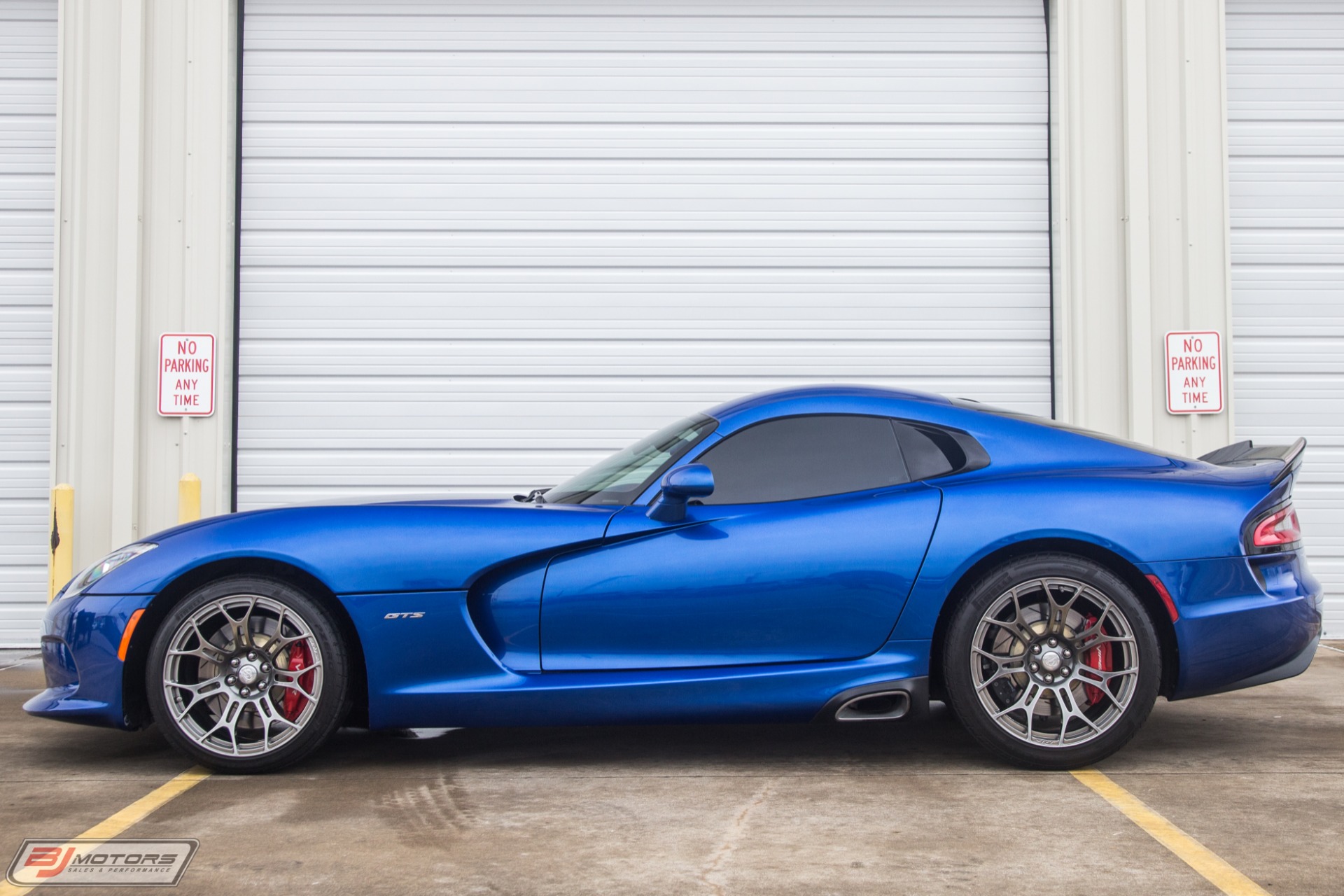 Used-2013-Dodge-SRT-Viper-GTS-Track-Package