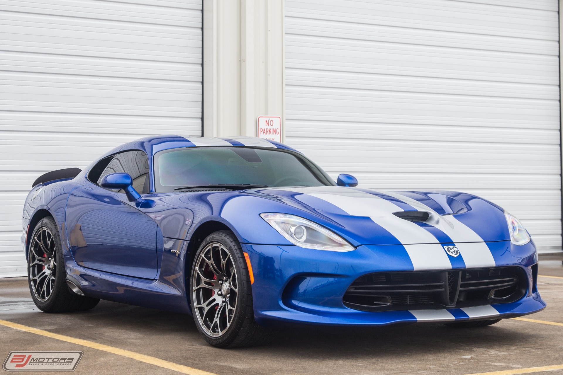 Used-2013-Dodge-SRT-Viper-GTS-Track-Package