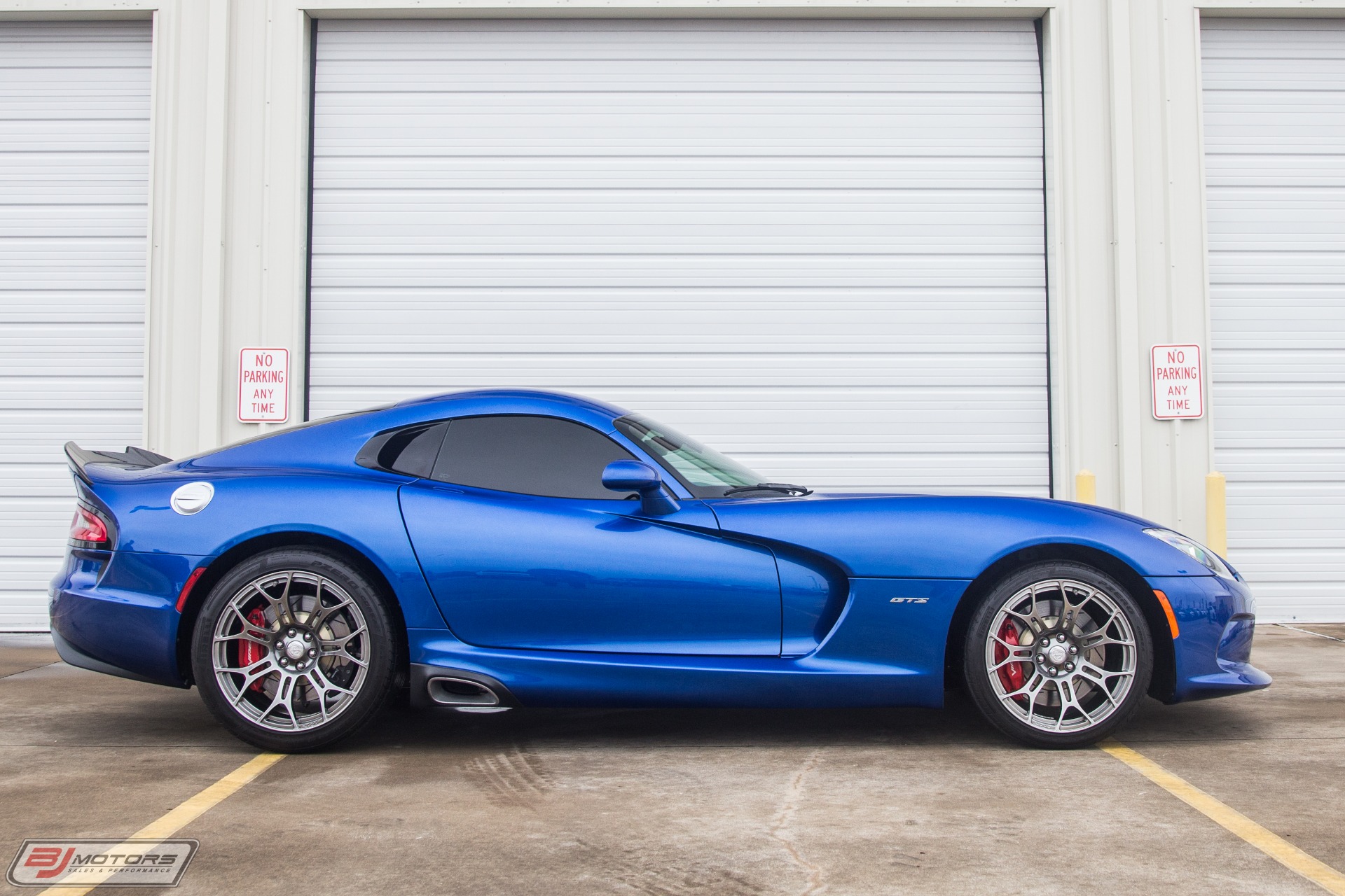 Used-2013-Dodge-SRT-Viper-GTS-Track-Package