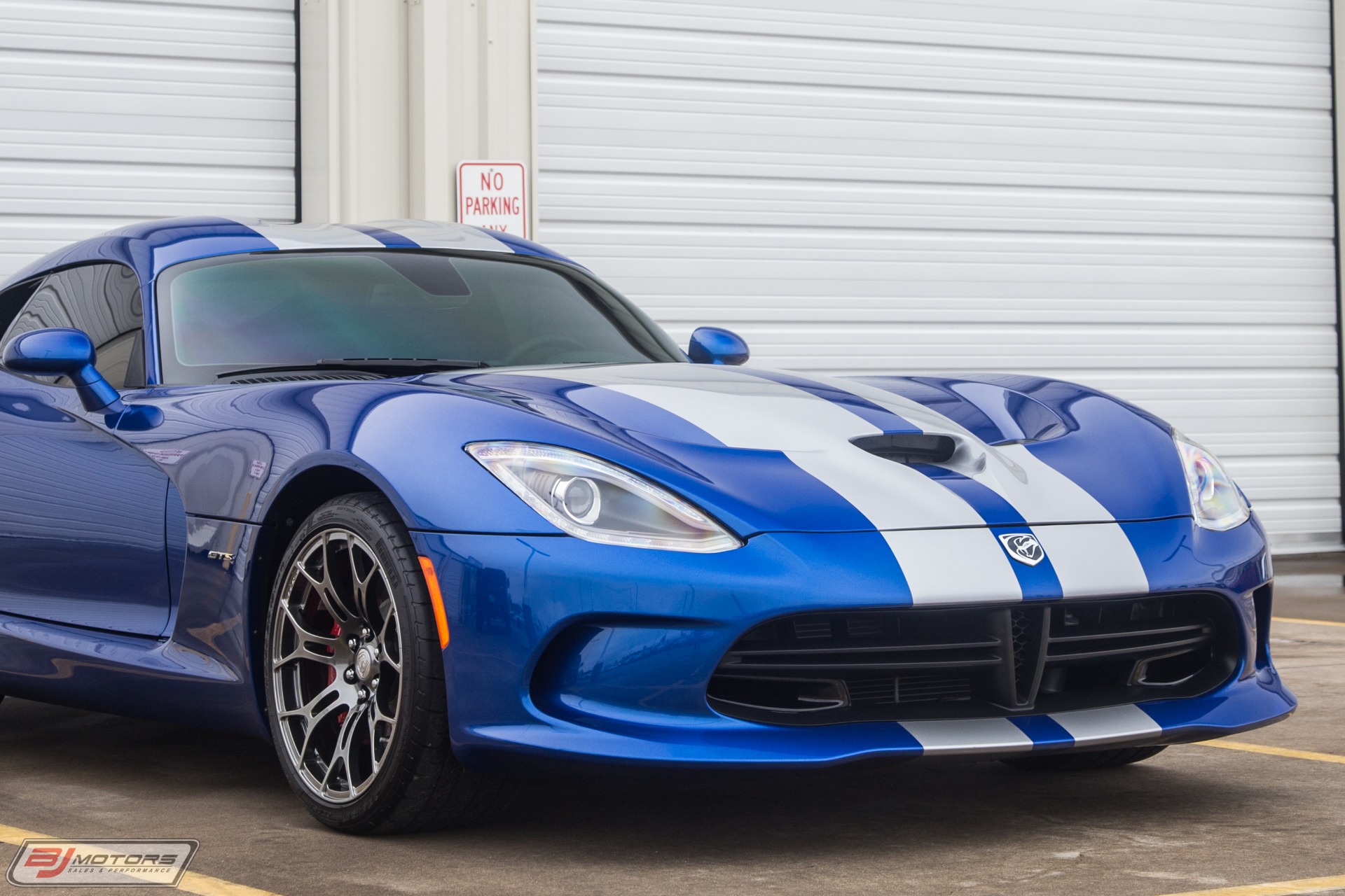 Used-2013-Dodge-SRT-Viper-GTS-Track-Package