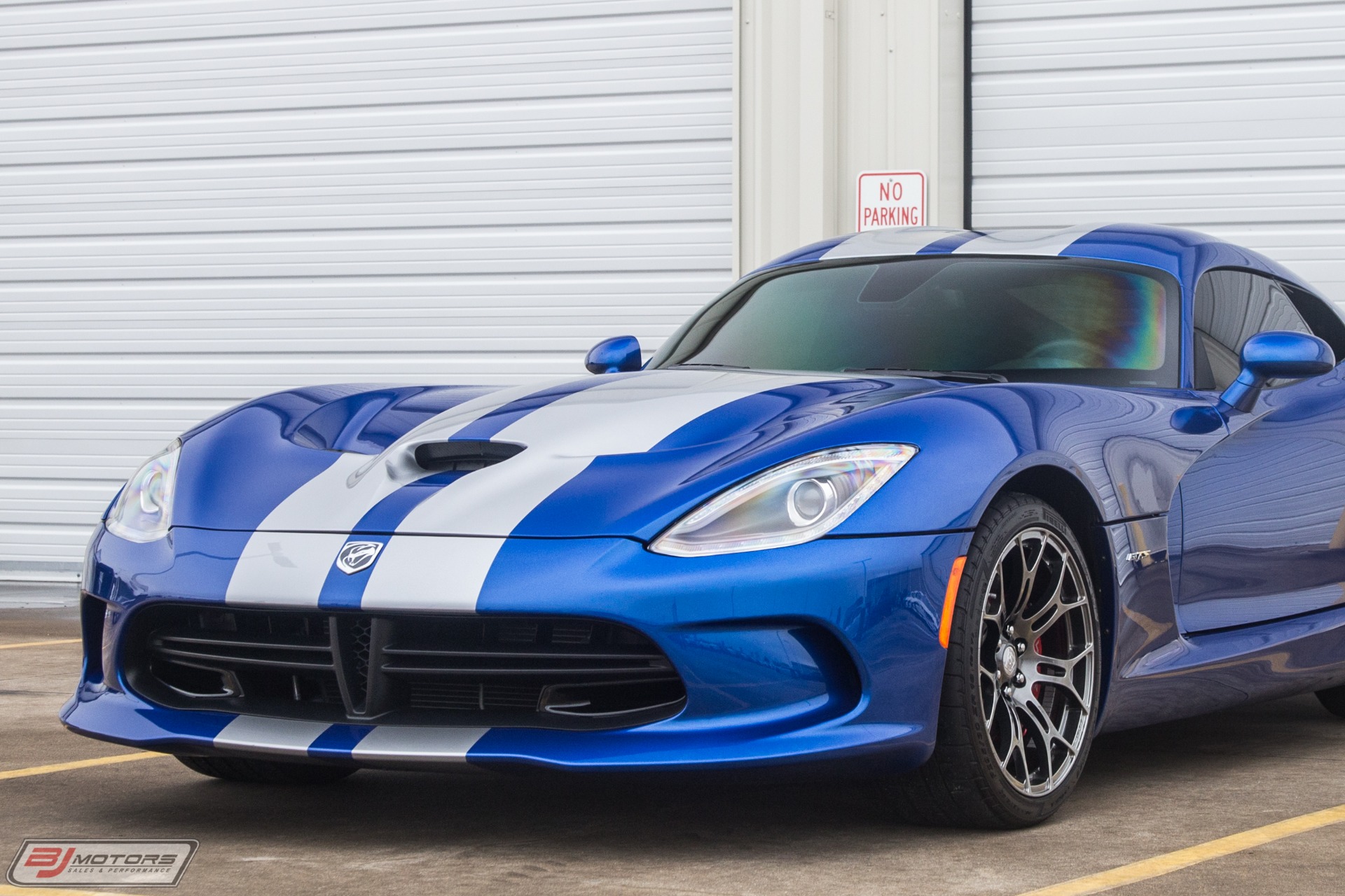 Used-2013-Dodge-SRT-Viper-GTS-Track-Package