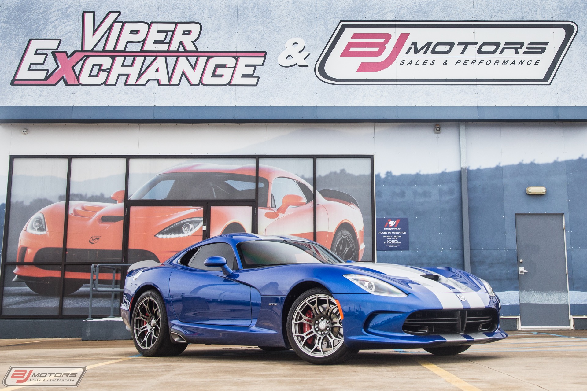 Used-2013-Dodge-SRT-Viper-GTS-Track-Package