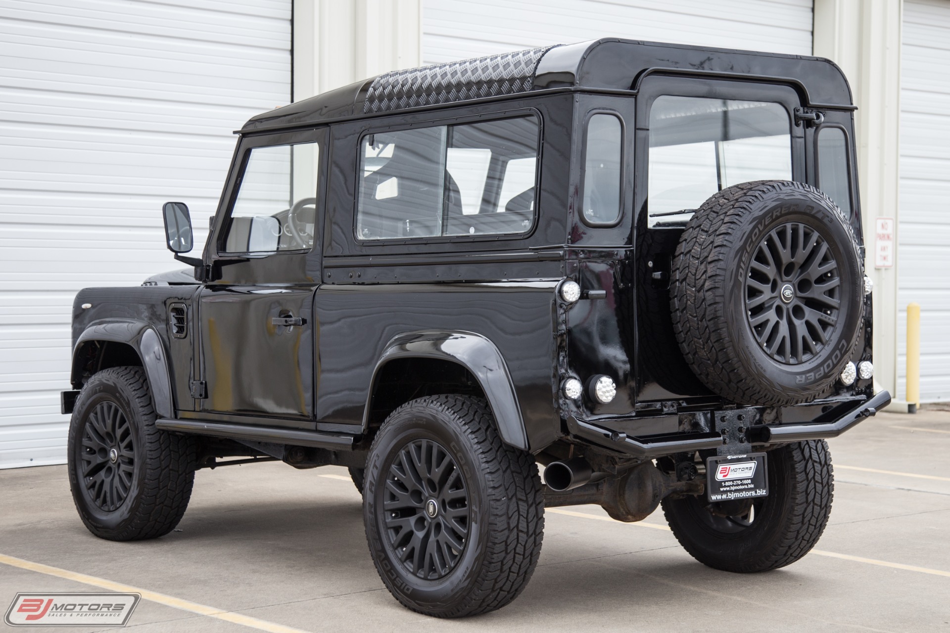 Used-1991-Land-Rover-Defender-D90