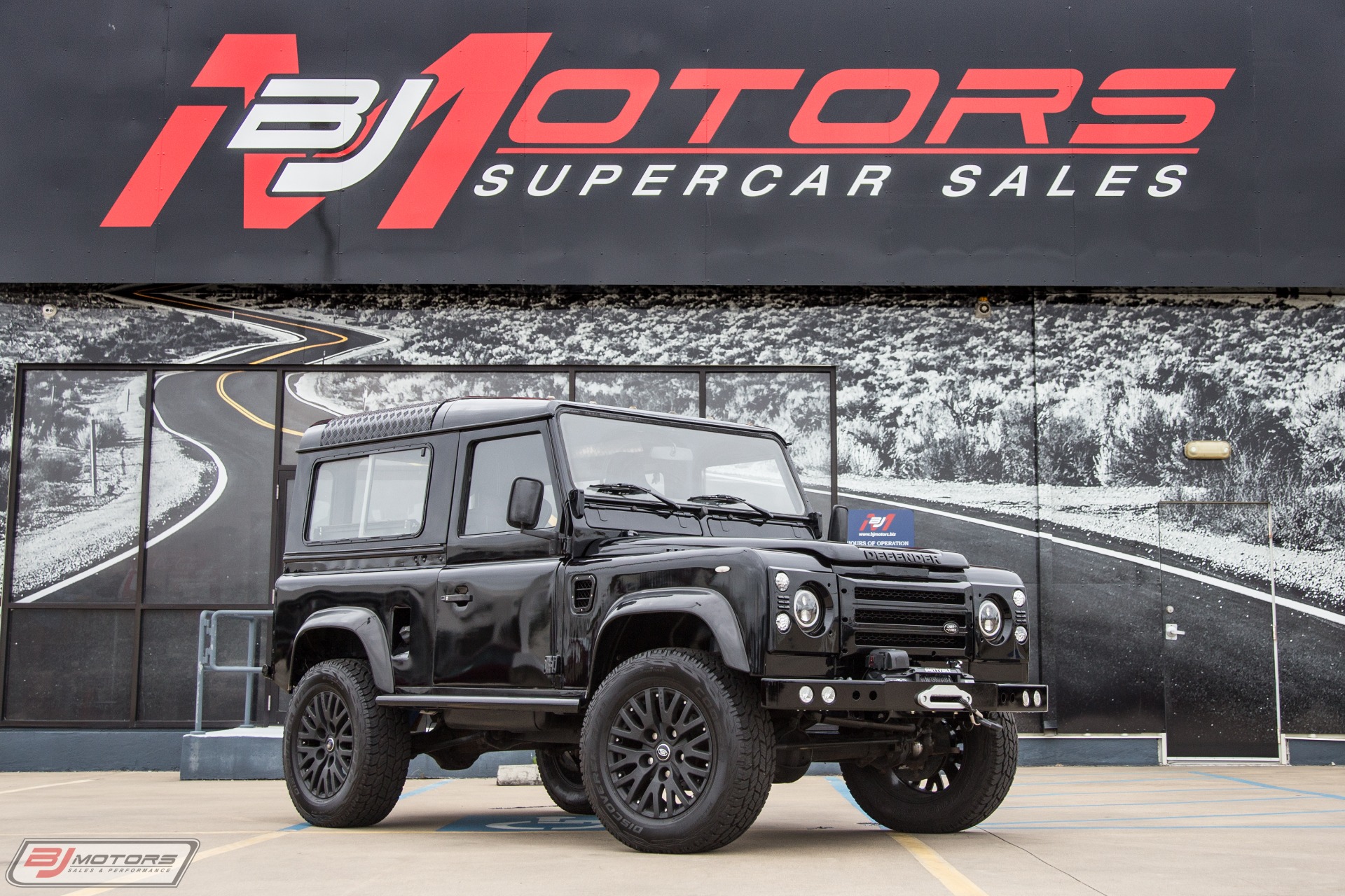 Used-1991-Land-Rover-Defender-D90