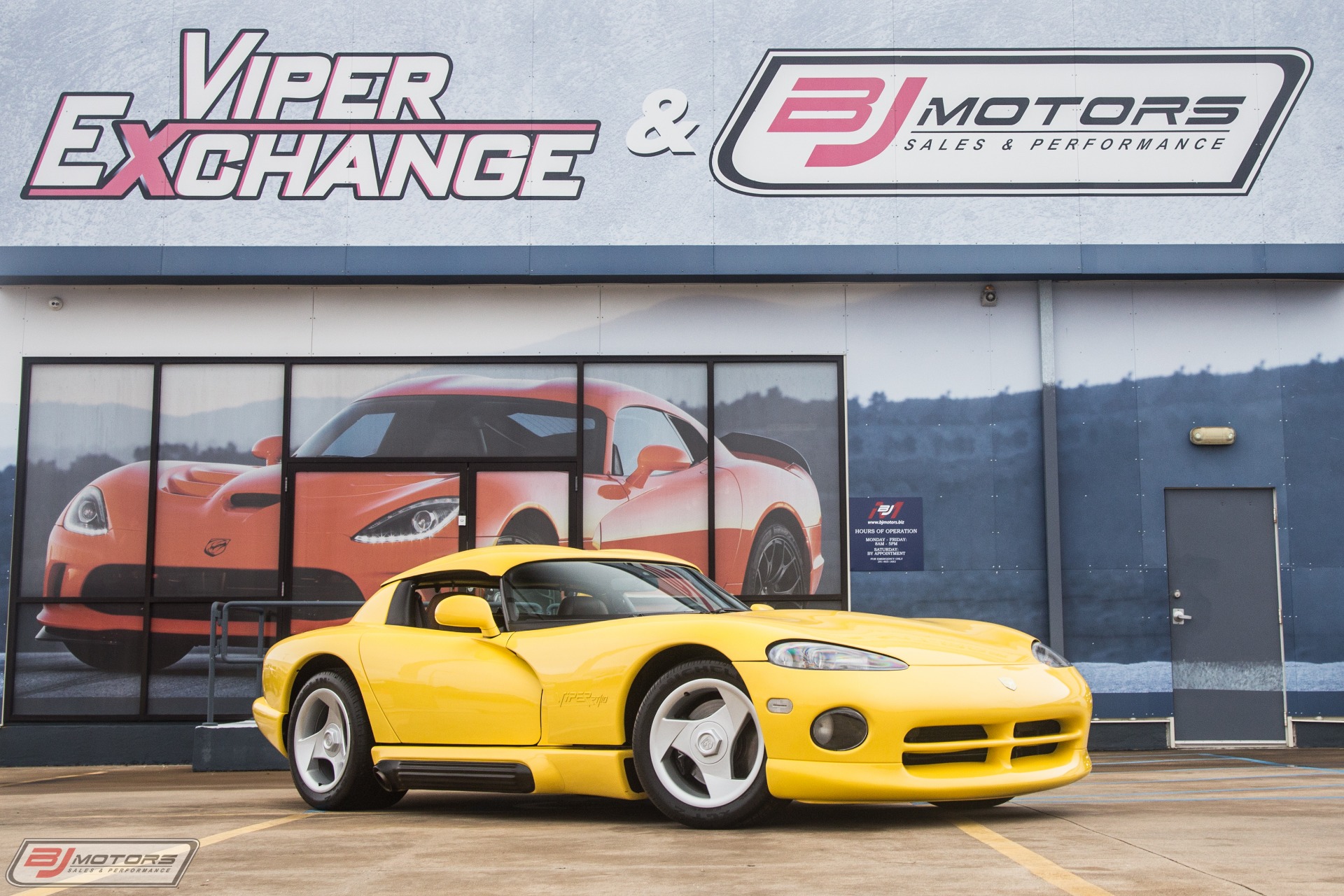 Used-1995-Dodge-Viper-RT/10