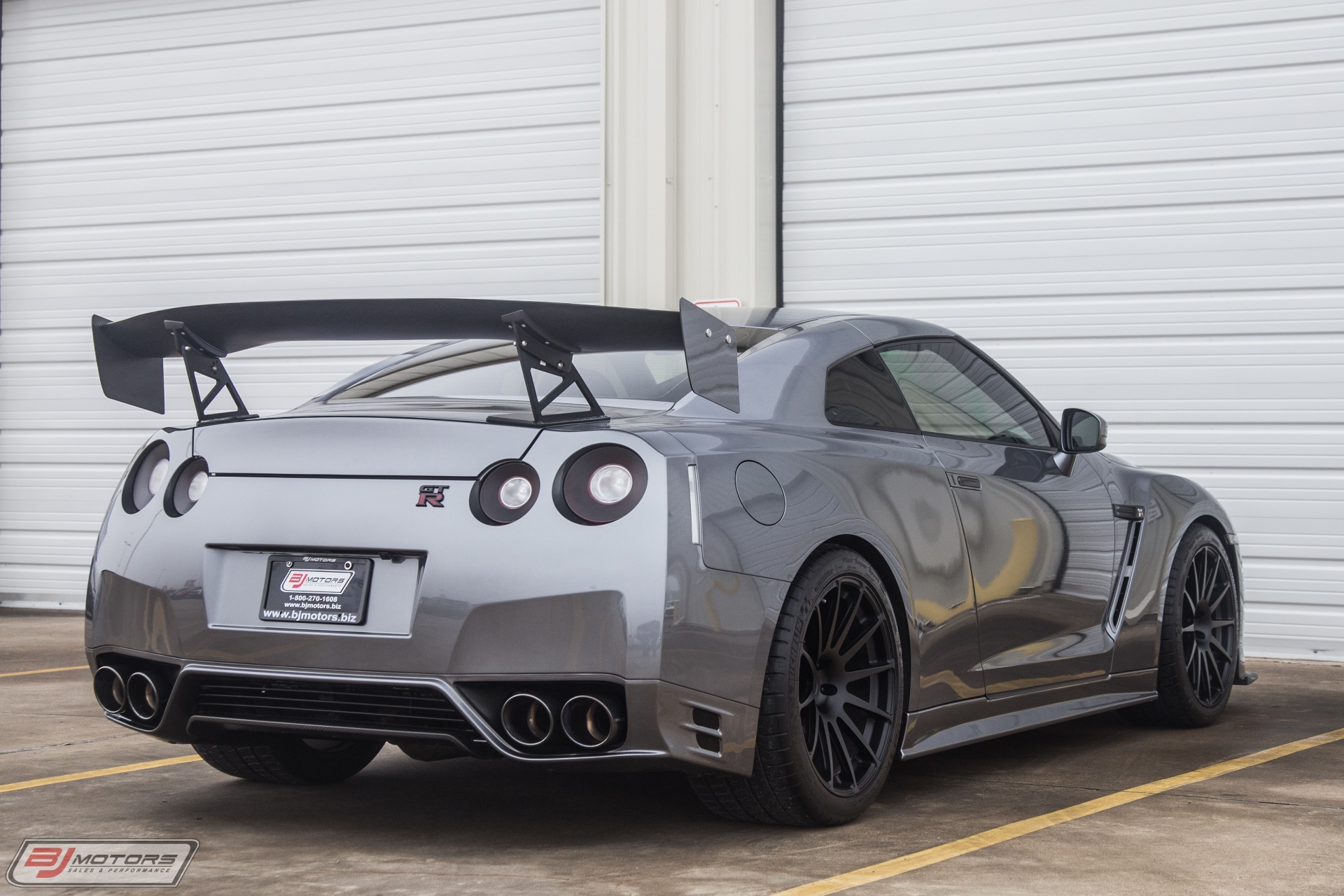 Used-2014-Nissan-GT-R-Switzer