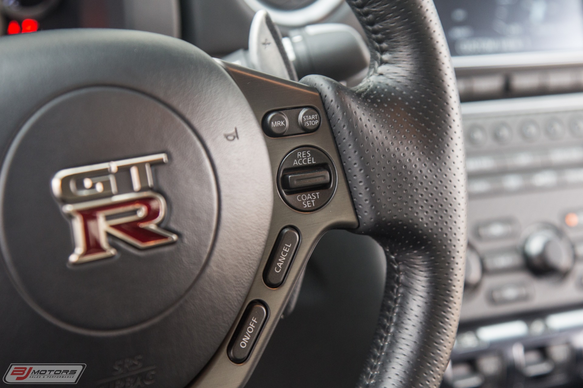 Used-2014-Nissan-GT-R-Switzer