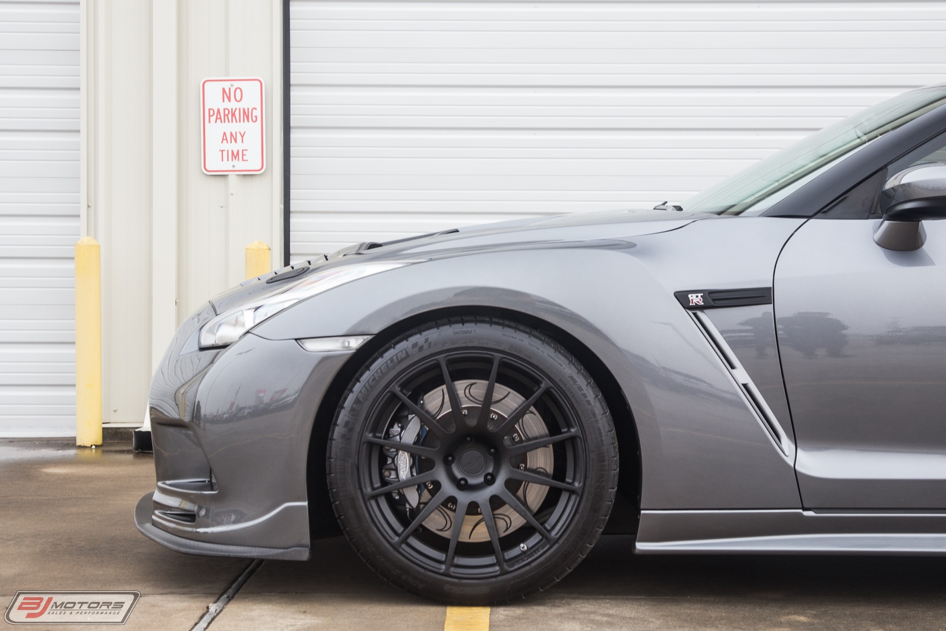 Used-2014-Nissan-GT-R-Switzer