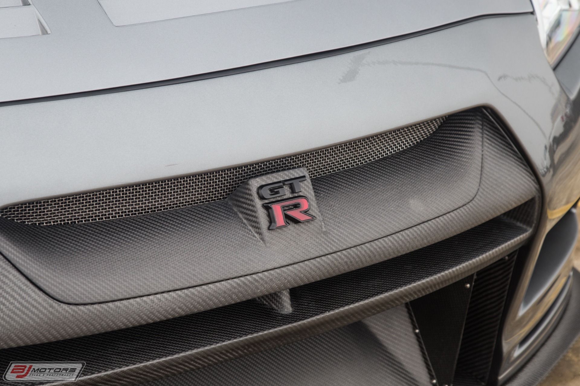 Used-2014-Nissan-GT-R-Switzer