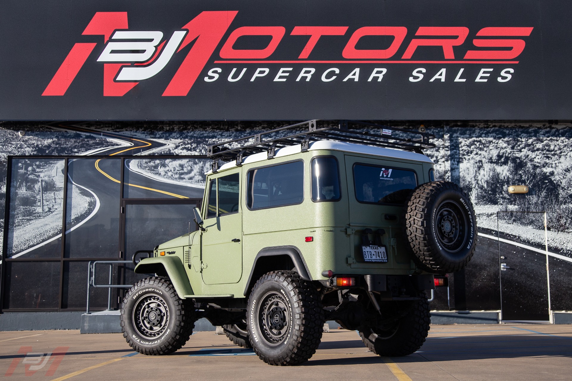 Used-1974-Toyota-Landcruiser-FJ40