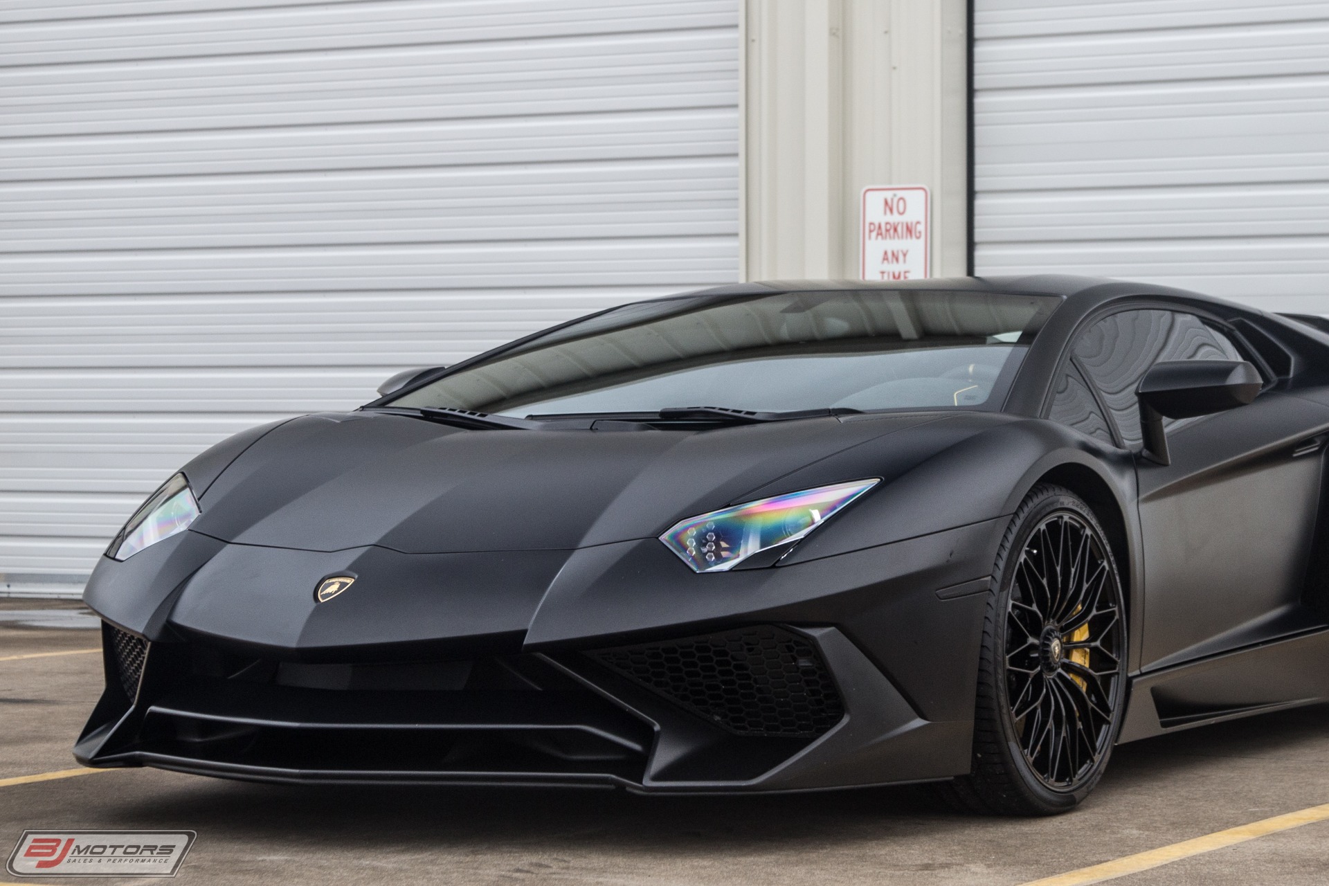 Used-2016-Lamborghini-Aventador-Celebrity-Owned-LP-750-4-SV