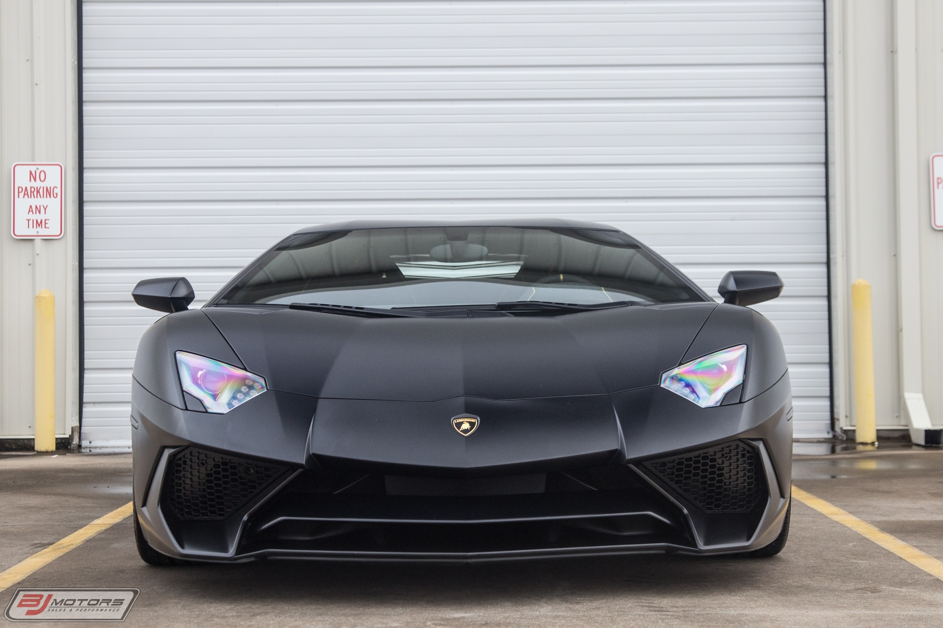 Used-2016-Lamborghini-Aventador-Celebrity-Owned-LP-750-4-SV