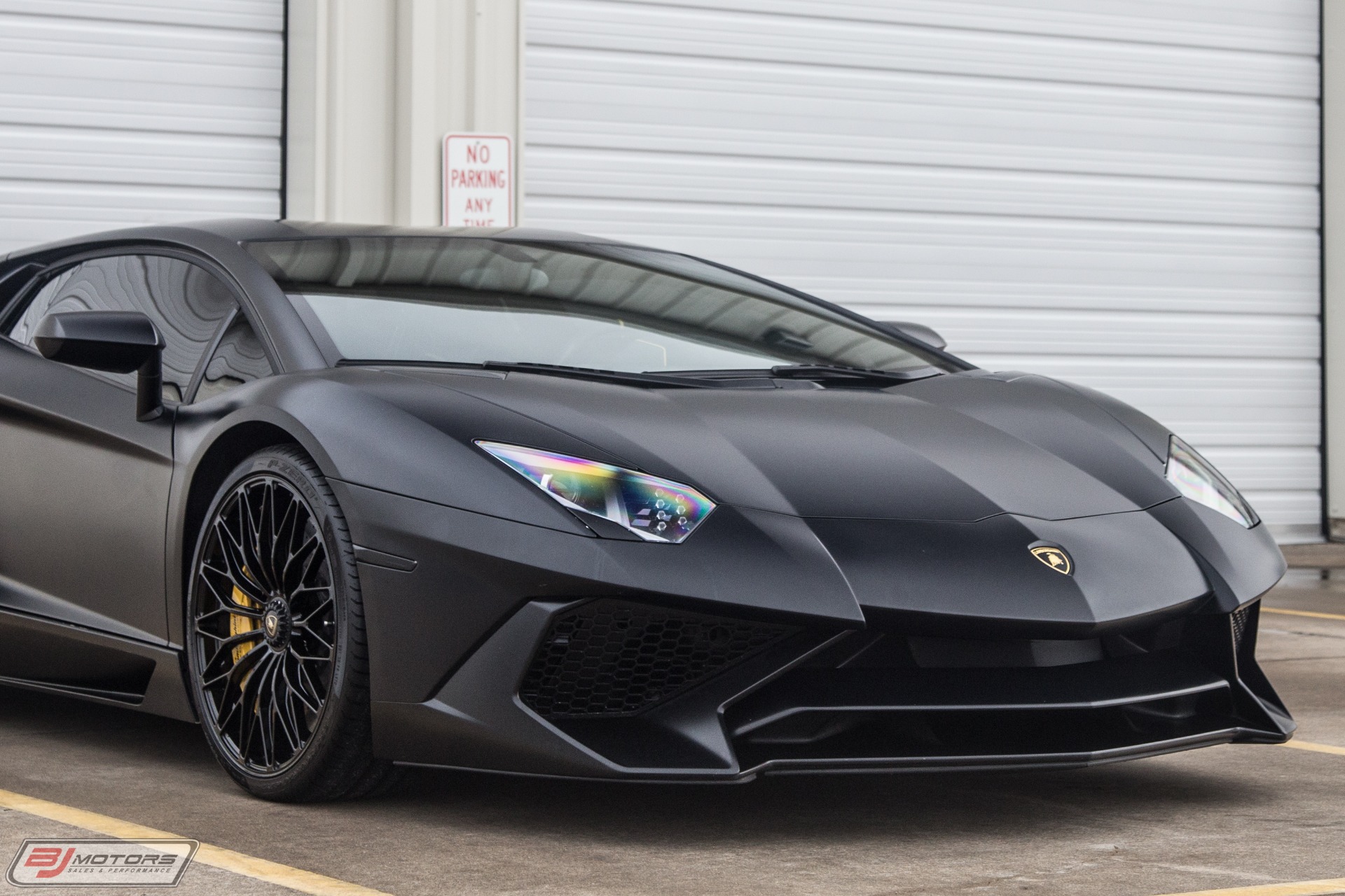 Used-2016-Lamborghini-Aventador-Celebrity-Owned-LP-750-4-SV