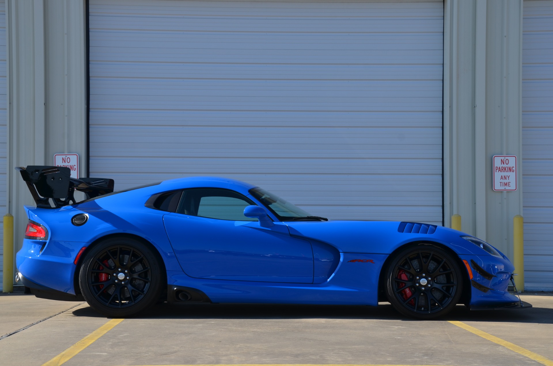 Used-2017-Dodge-Viper-ACR-Extreme