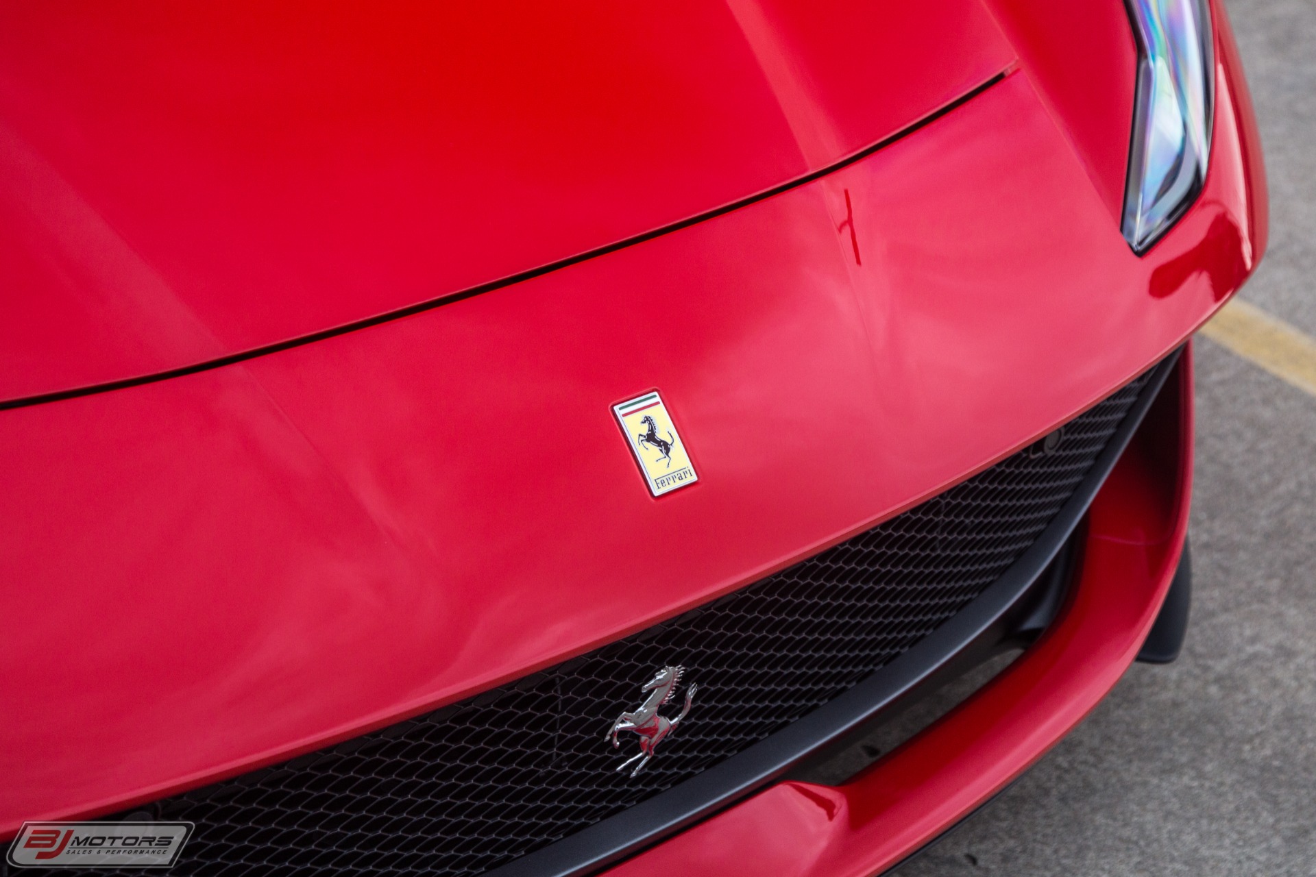 Used-2019-Ferrari-812-Superfast-Rosso-Corsa-D-w-Cuoio-Interior