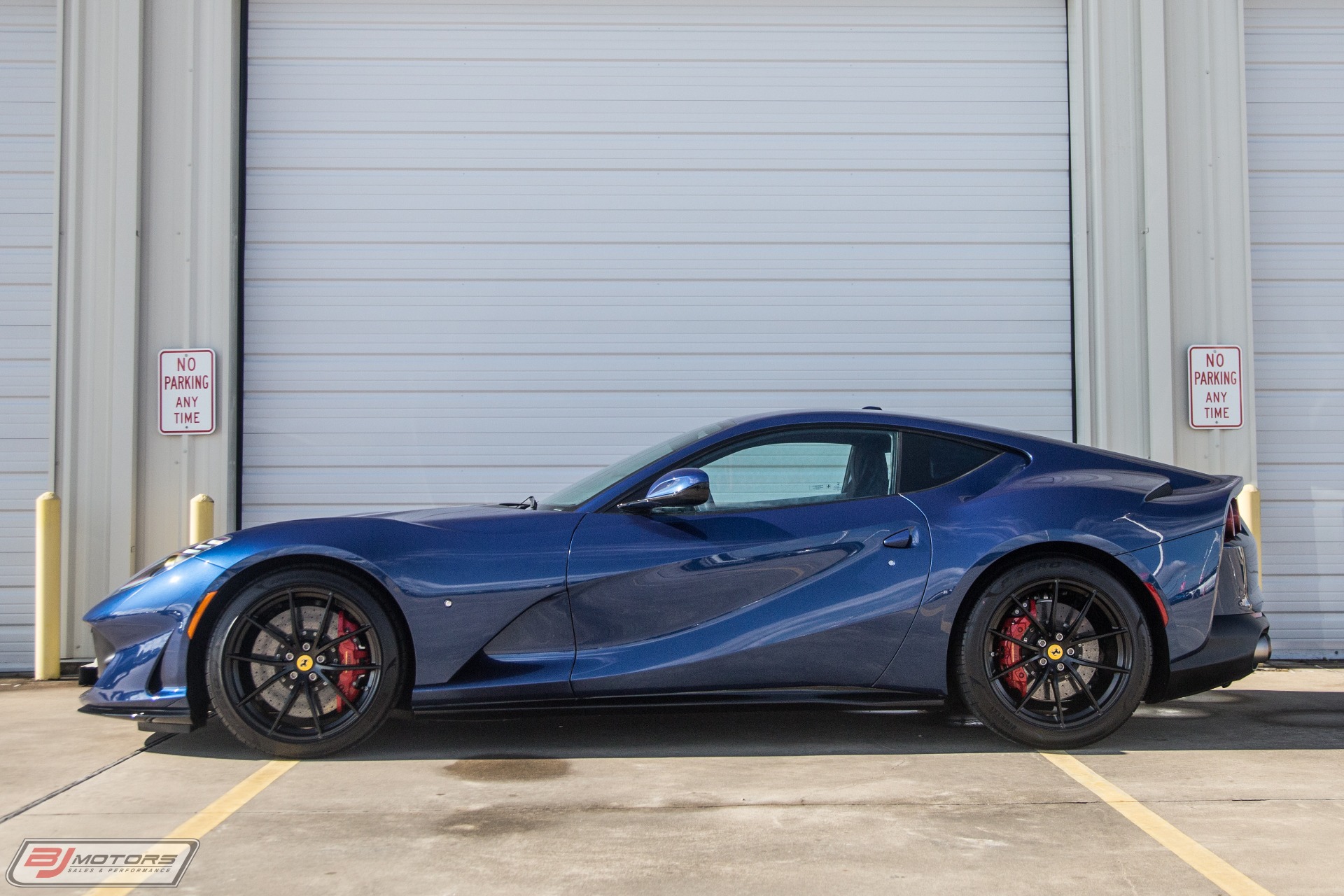 Used-2018-Ferrari-812-Superfast-TDF-Blue-w-Blue-Sterling-Chocolate