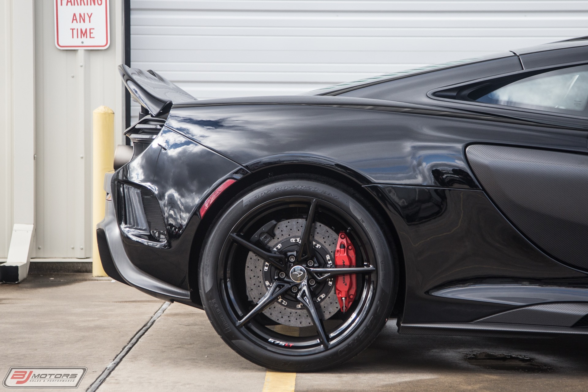 Used-2016-McLaren-675LT-MSO-Defined-1-of-500