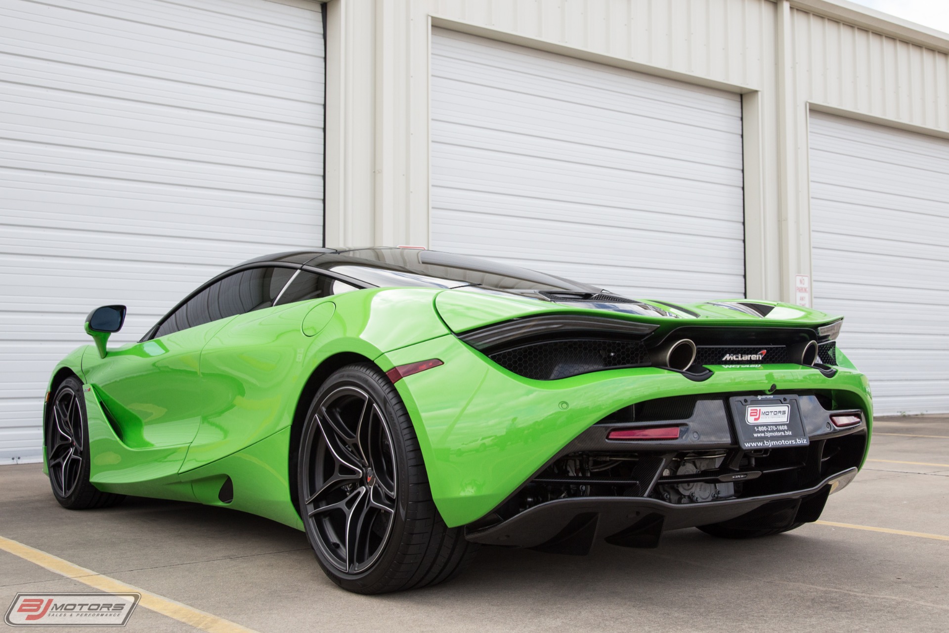 Used-2018-McLaren-720S-Performance-MSO-Mantis-Green