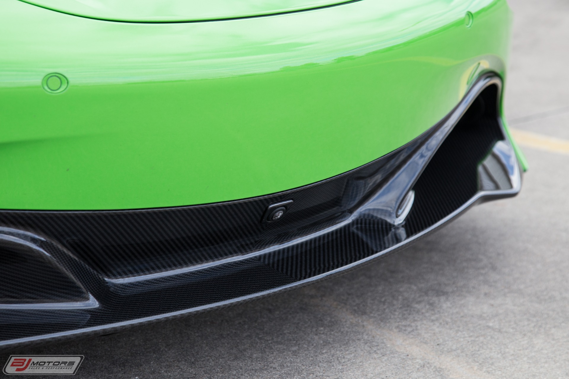 Used-2018-McLaren-720S-Performance-MSO-Mantis-Green