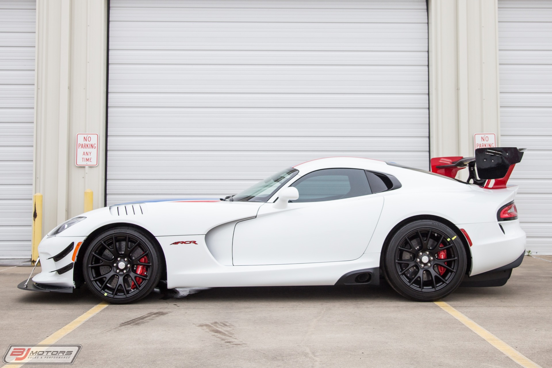 Used-2017-Dodge-Viper-GTC-Dealer-Edition-2-of-11