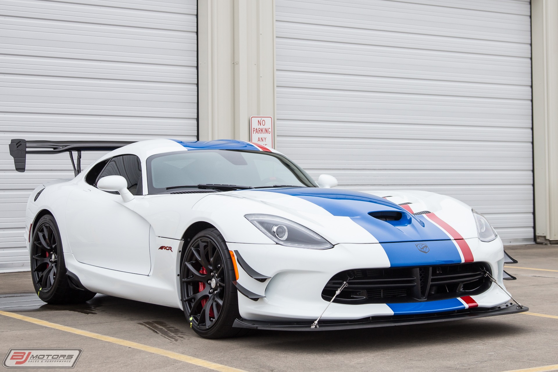 Used-2017-Dodge-Viper-GTC-Dealer-Edition-2-of-11