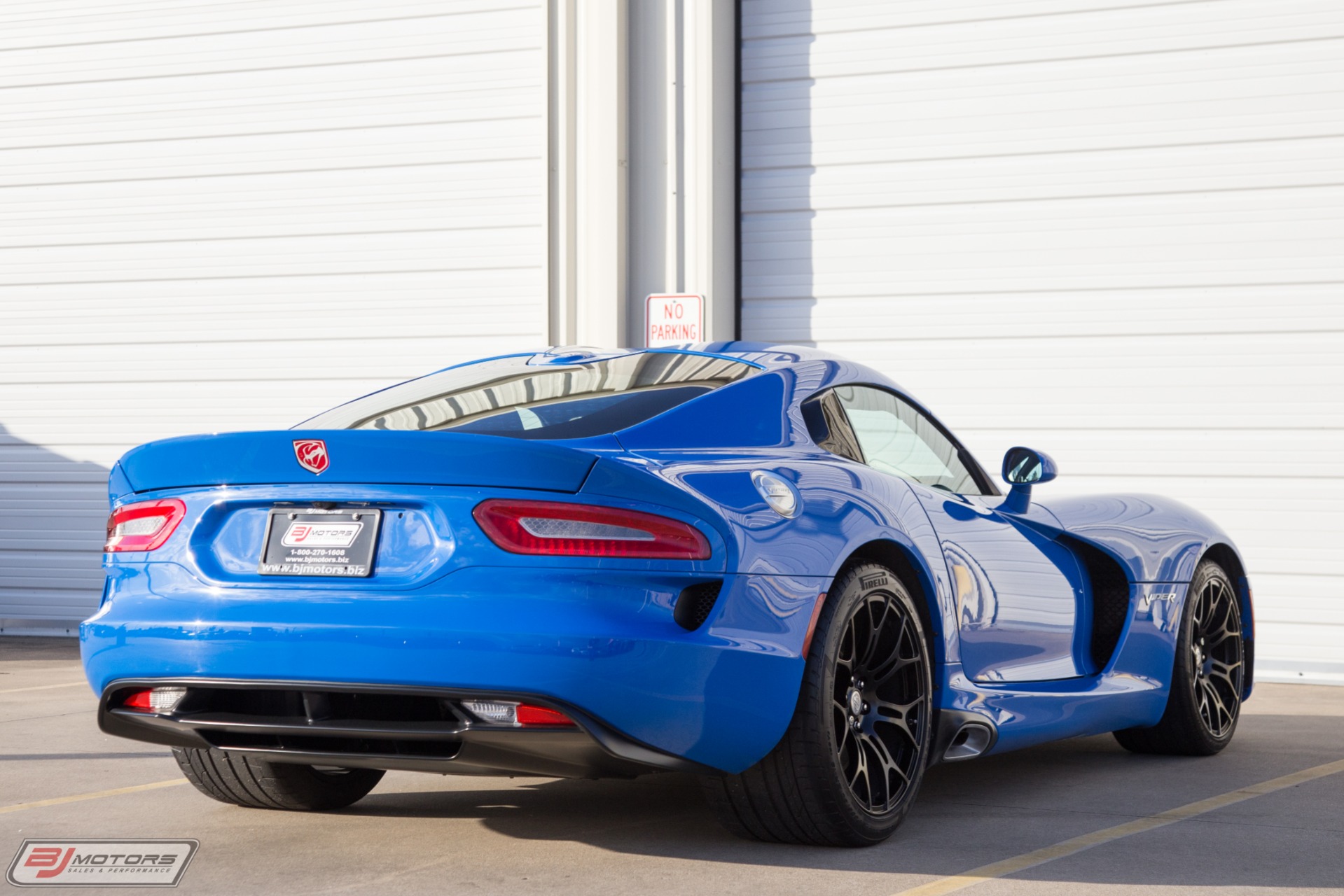 Used-2016-Dodge-Viper-GT