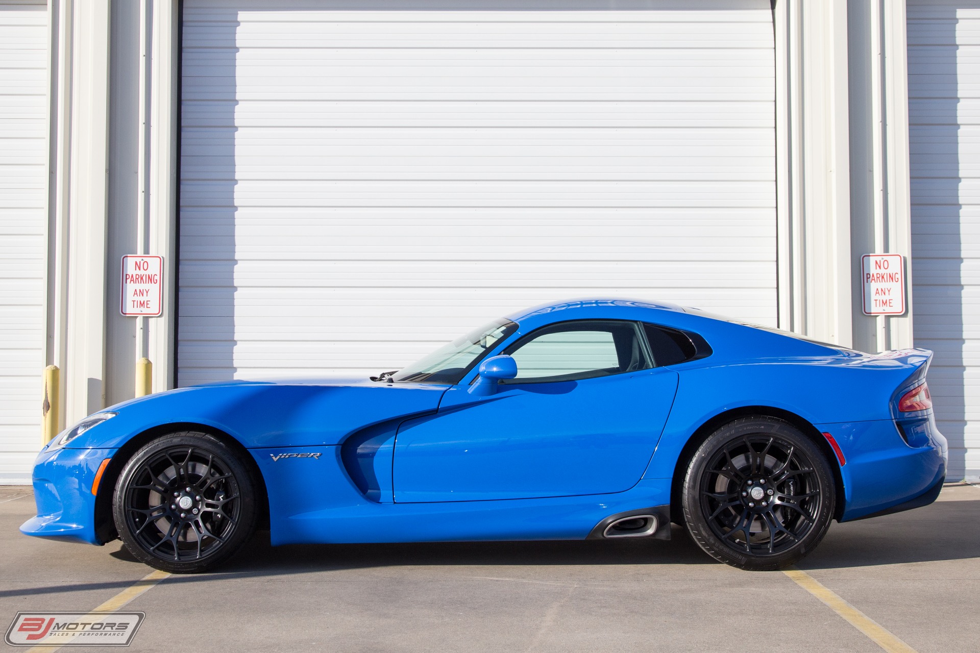 Used-2016-Dodge-Viper-GT