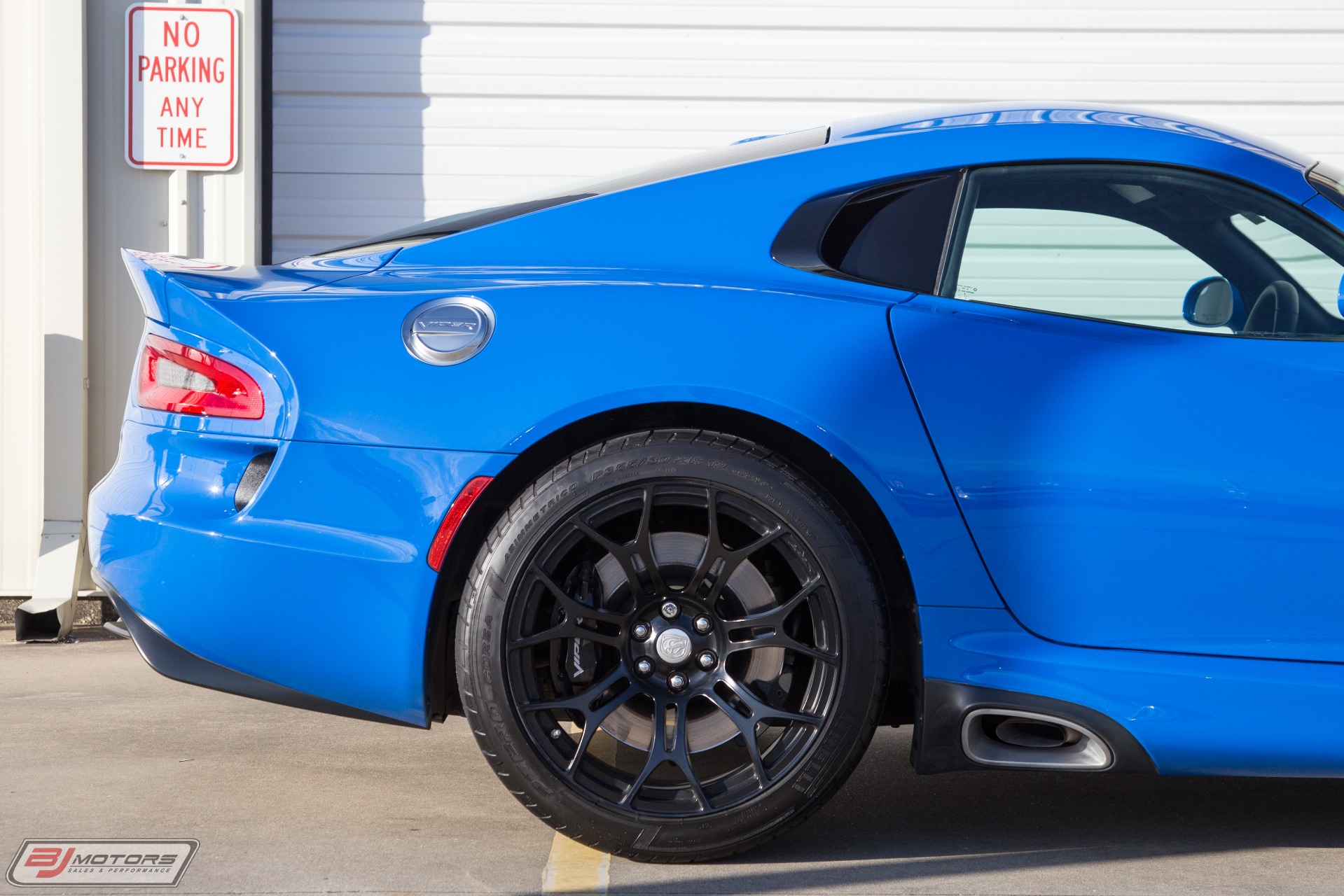 Used-2016-Dodge-Viper-GT