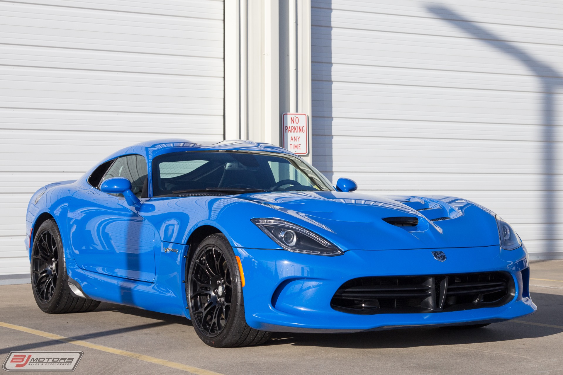 Used-2016-Dodge-Viper-GT