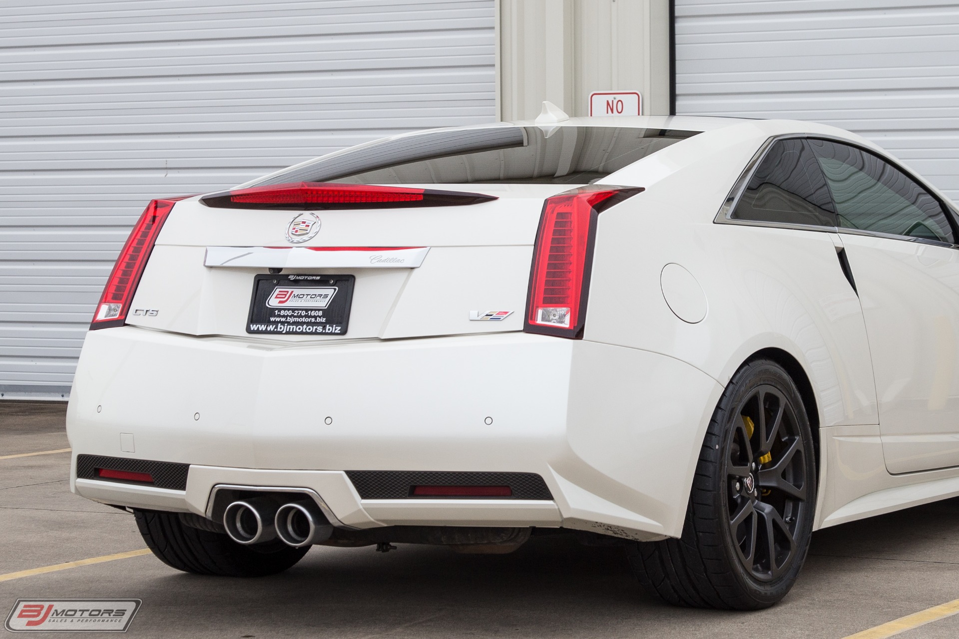 Used-2013-Cadillac-CTS-V