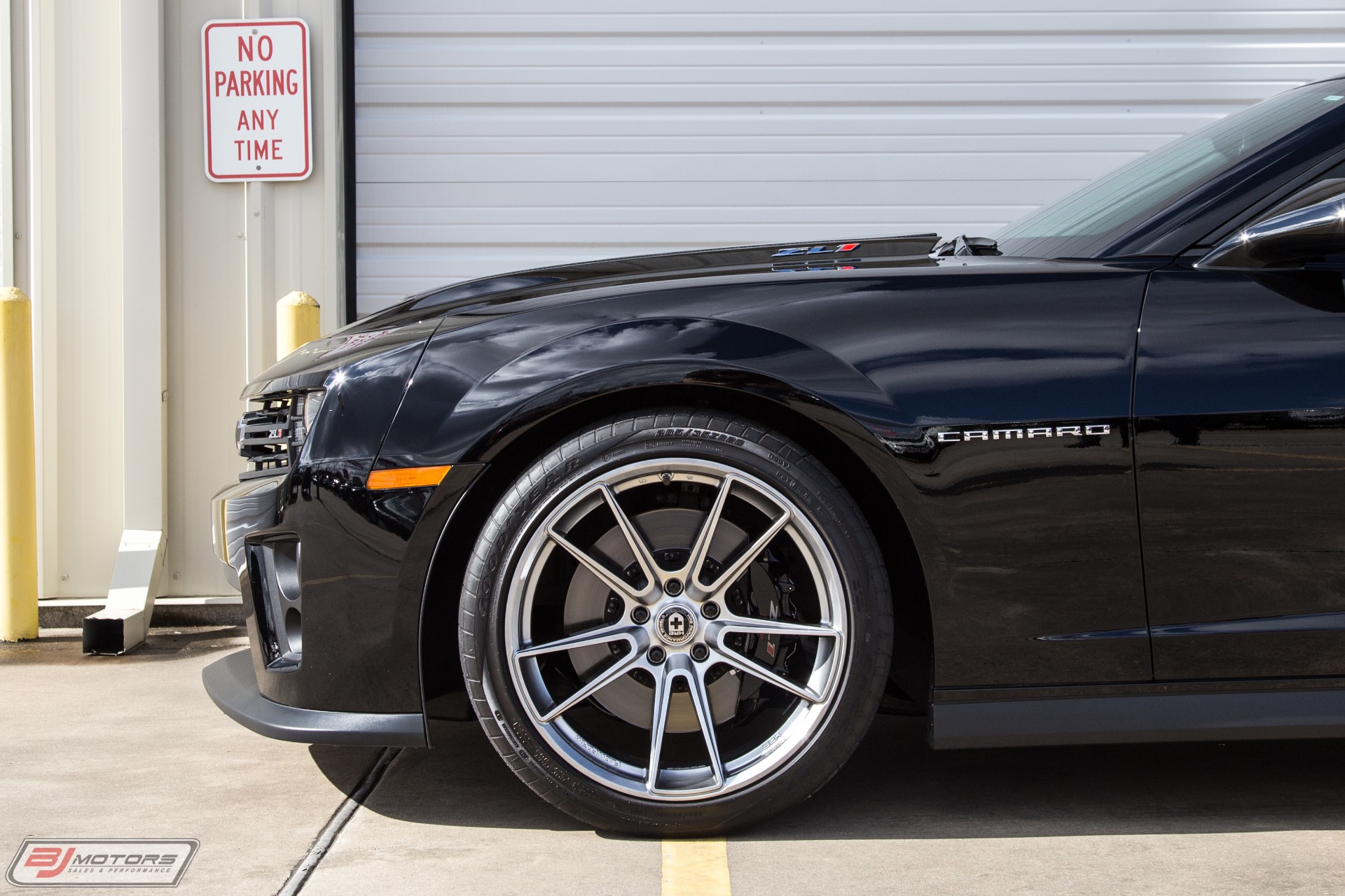 Used-2014-Chevrolet-Camaro-ZL1