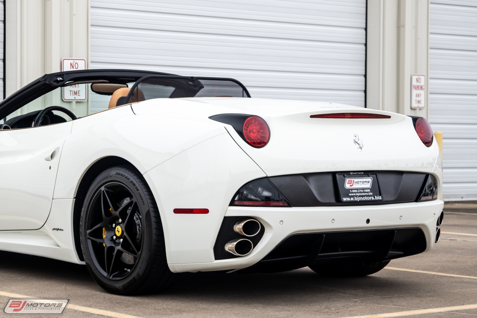 Used-2010-Ferrari-California-Base