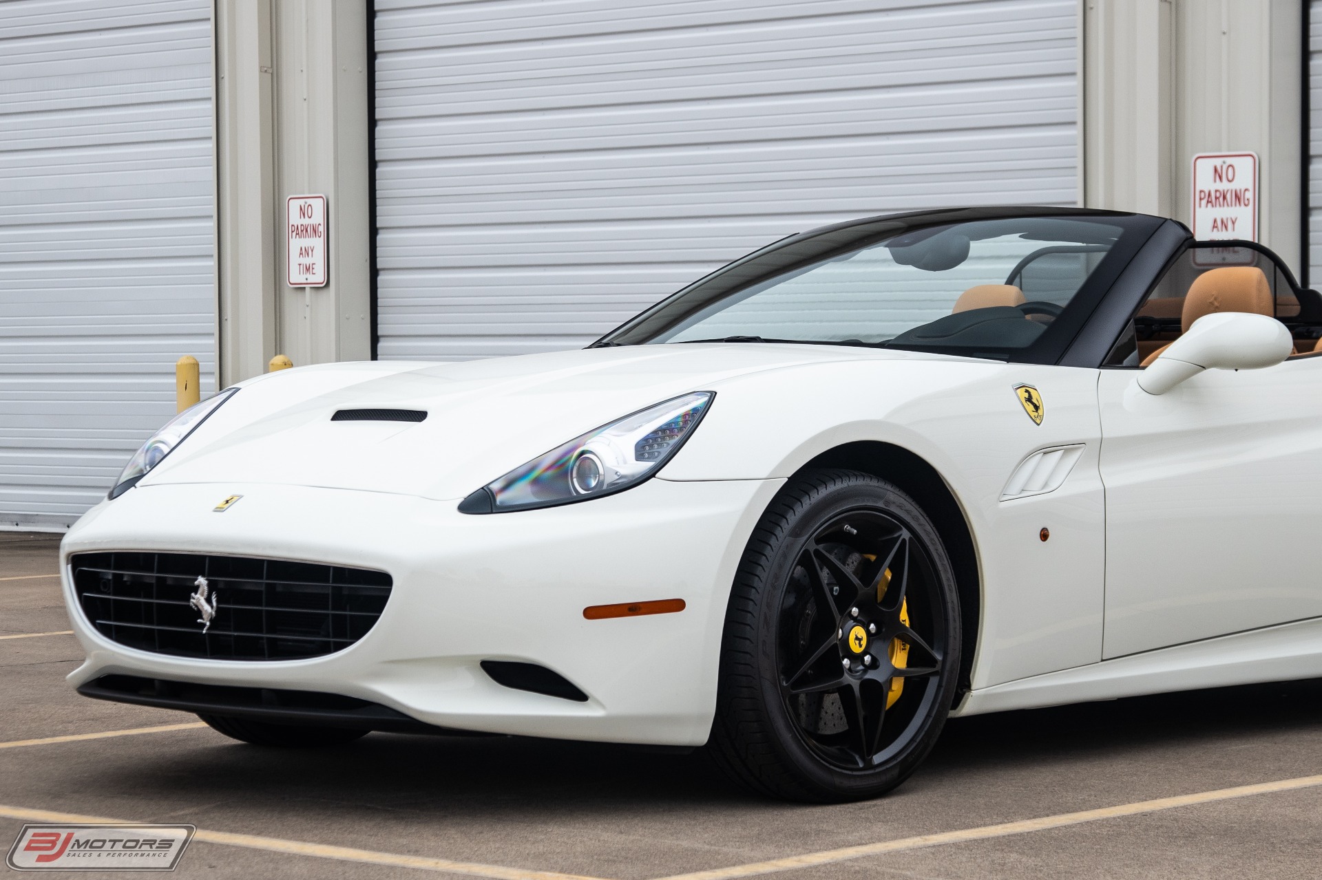 Used-2010-Ferrari-California-Base