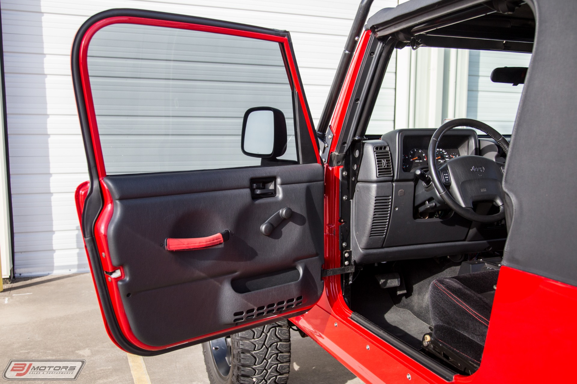 Used-2005-Jeep-Wrangler-LJ-Unlimited-Viper