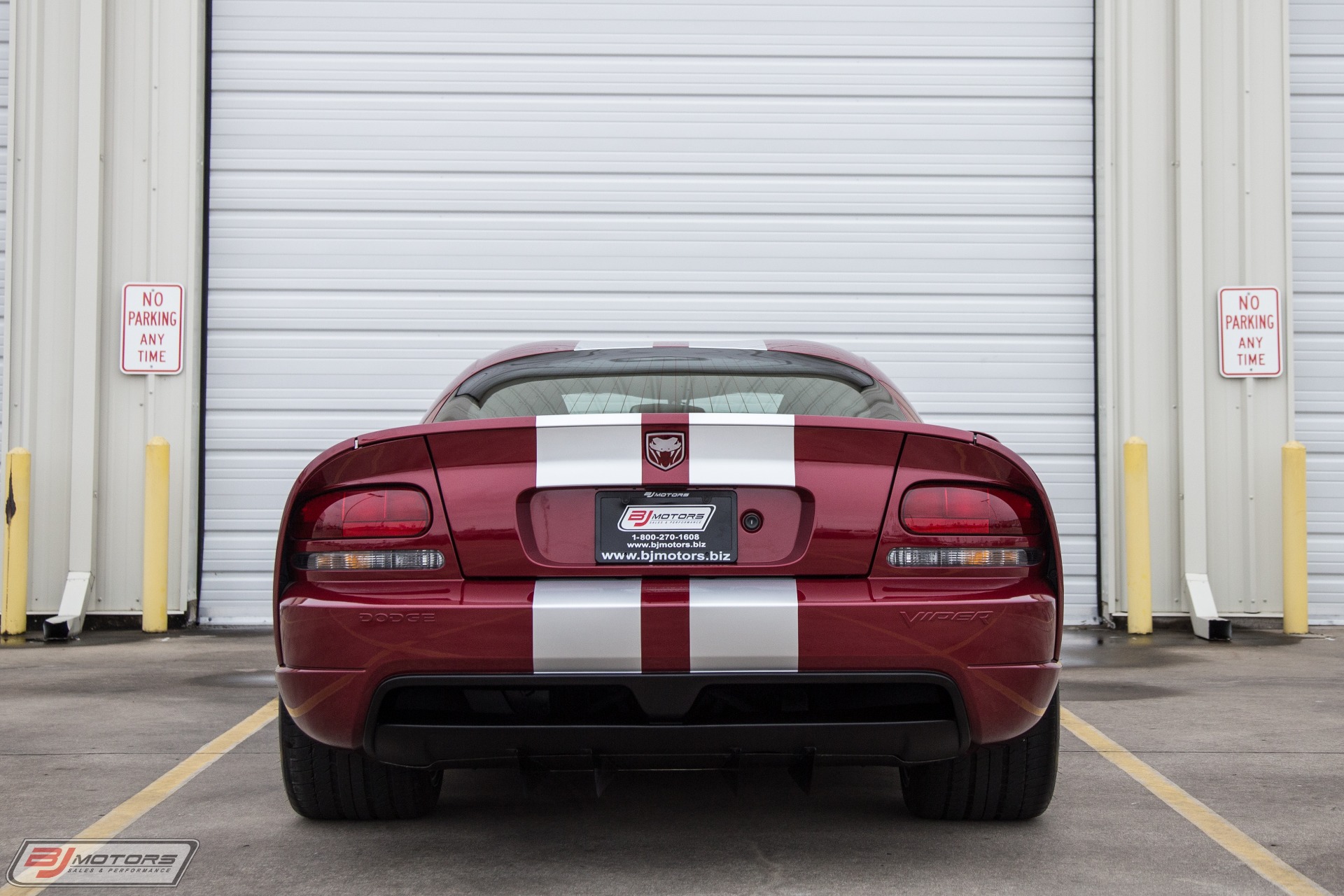 Used-2008-Dodge-Viper-SRT-10