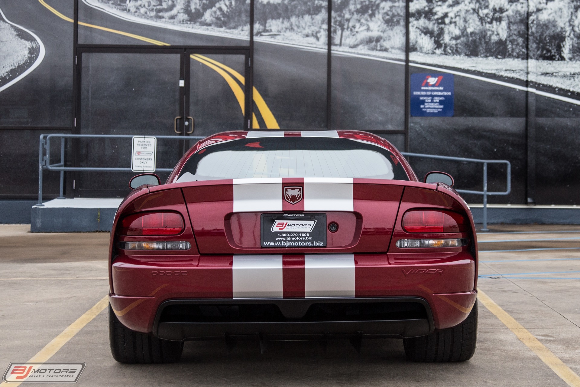 Used-2008-Dodge-Viper-SRT-10