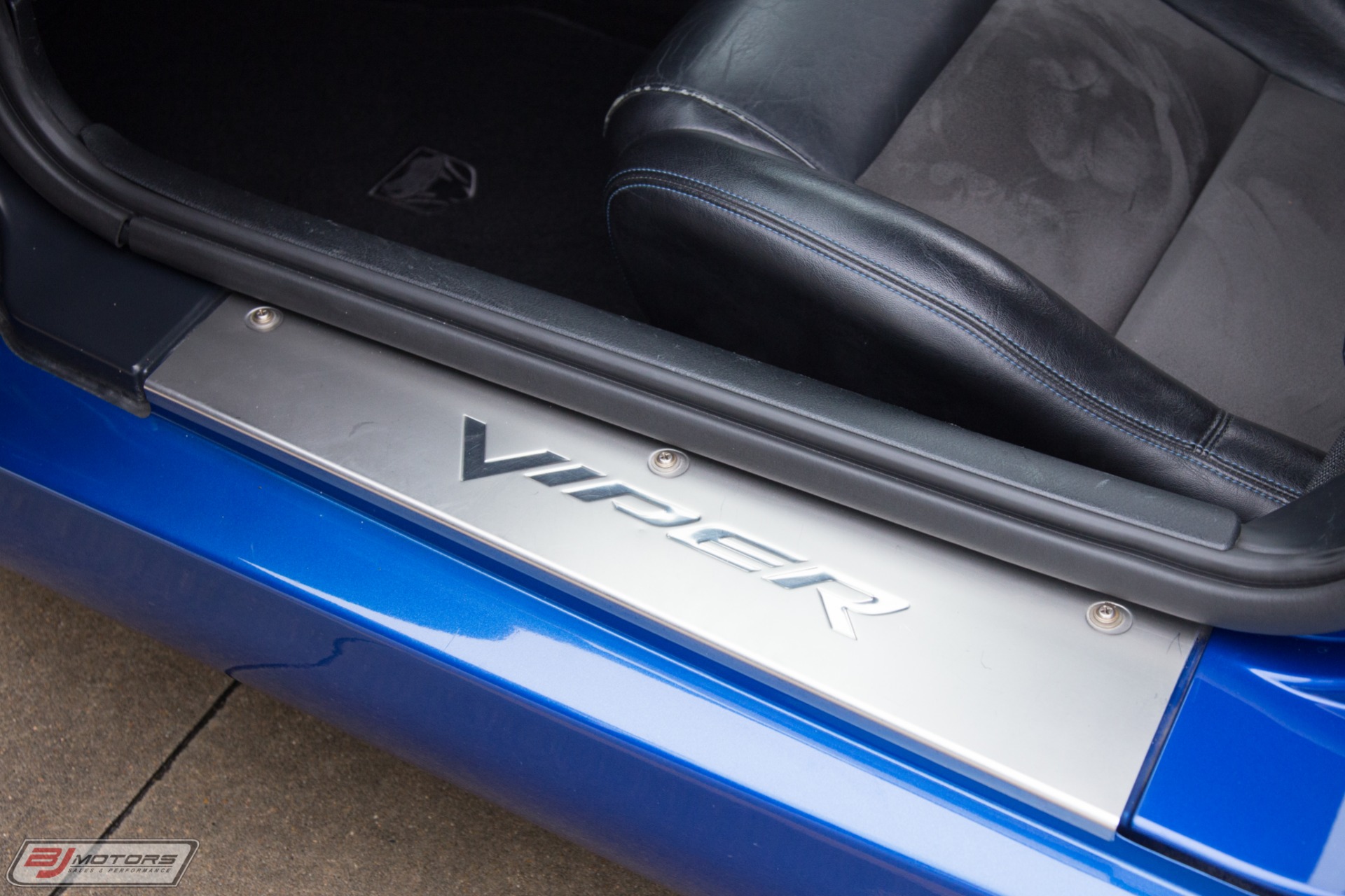 Used-2006-Dodge-Viper-SRT-10-First-Edition