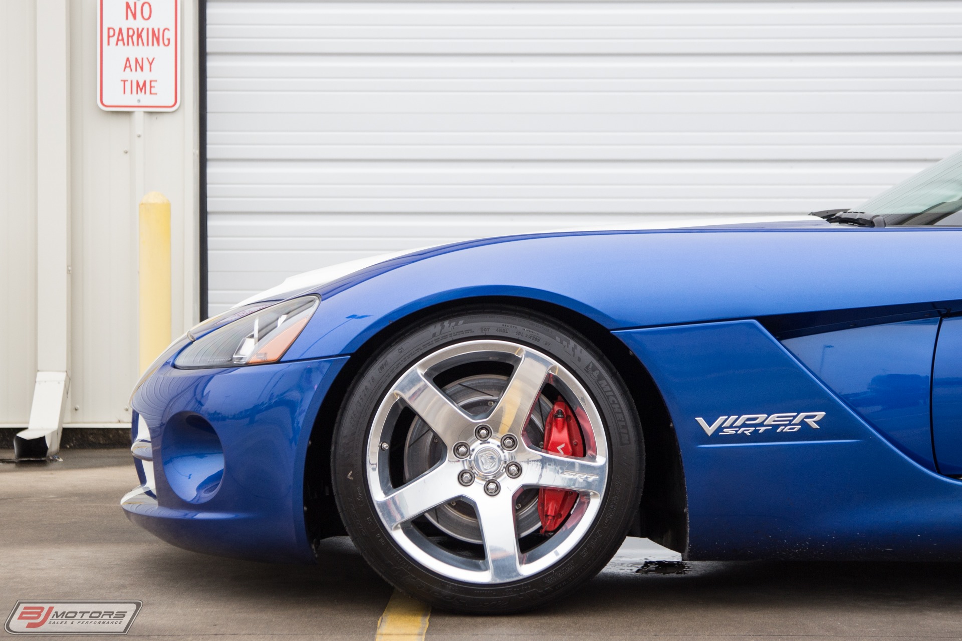 Used-2006-Dodge-Viper-SRT-10-First-Edition