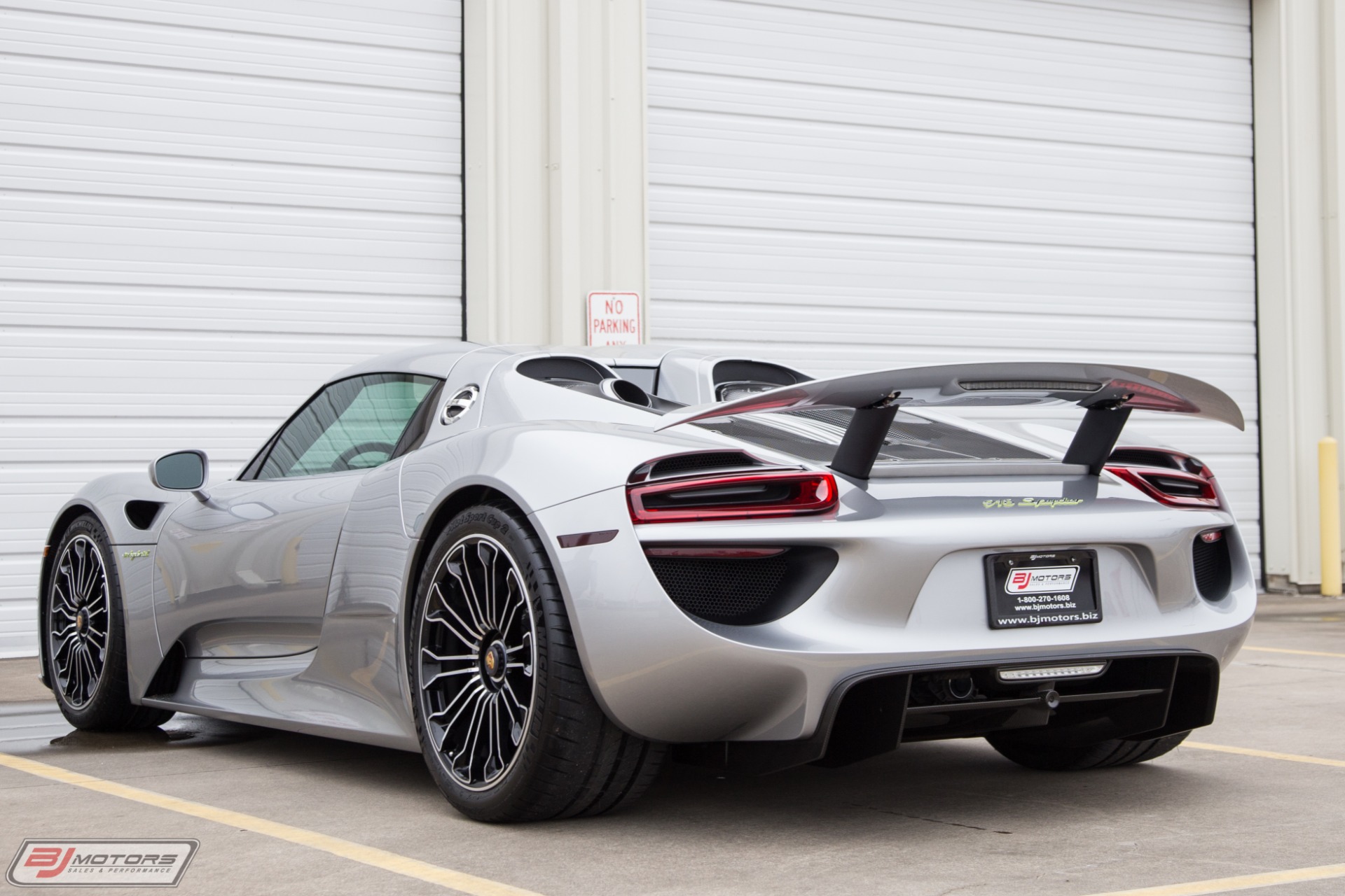 Used-2015-Porsche-918-Spyder