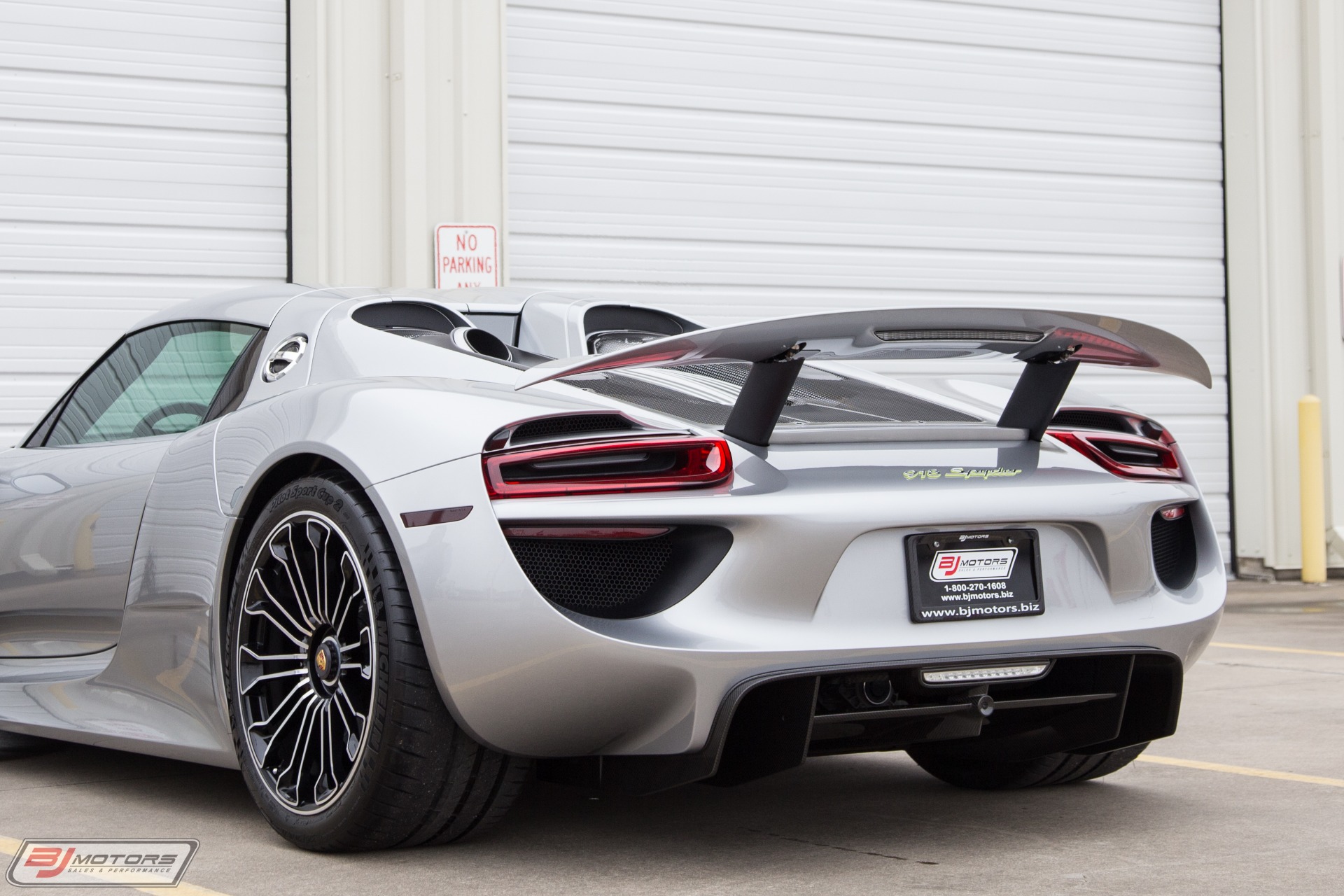 Used-2015-Porsche-918-Spyder