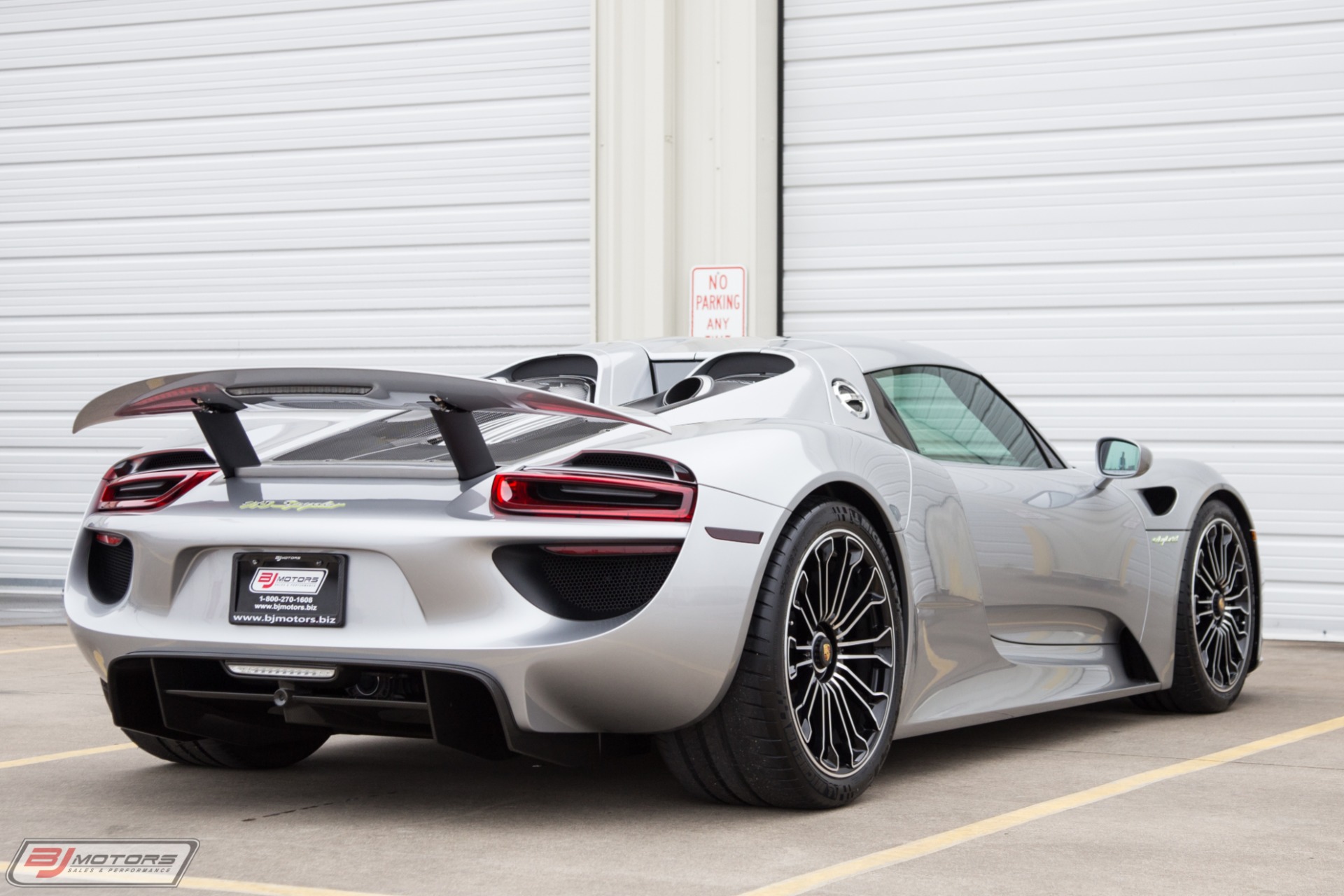 Used-2015-Porsche-918-Spyder